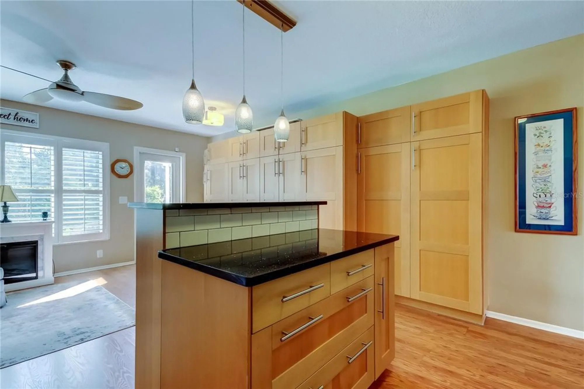 Property Slideshow image 14 of 61 | 2221 swedish dr apt 3, Clearwater, FL, 33763