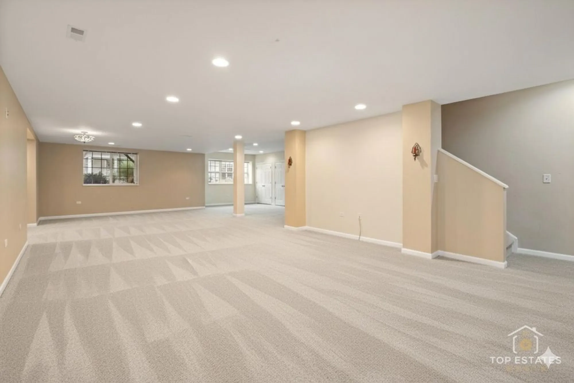 Property Slideshow image 26 of 43 | 1039 riviera dr # 1039, Elgin, IL, 60124