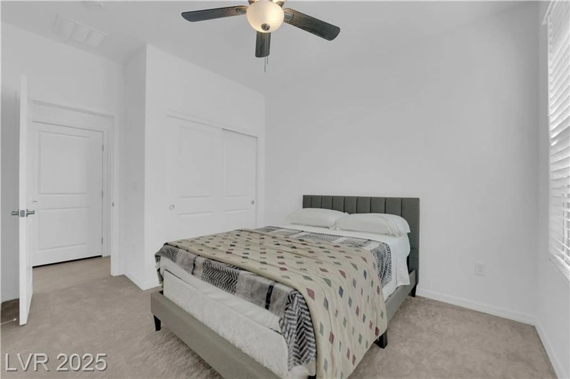 Property Slideshow image 21 of 43 | 10151 carmine clay dr, Las Vegas, NV, 89143