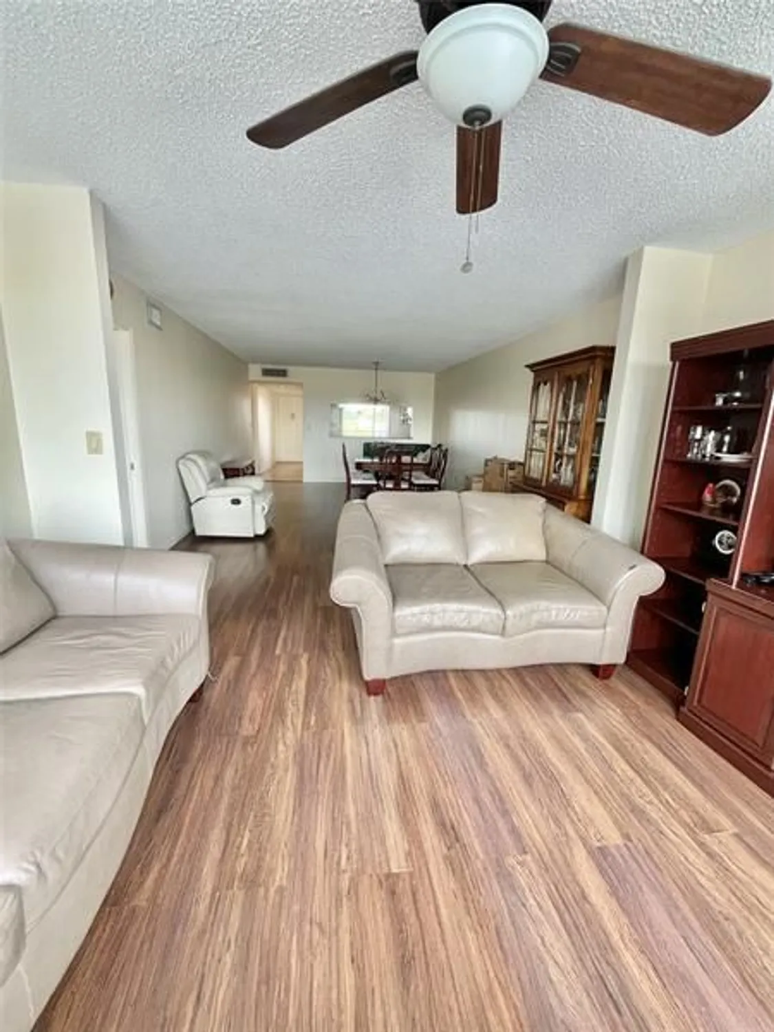 Property Slideshow image 4 of 29 | 9691 n belfort cir 305, Tamarac, FL, 33321