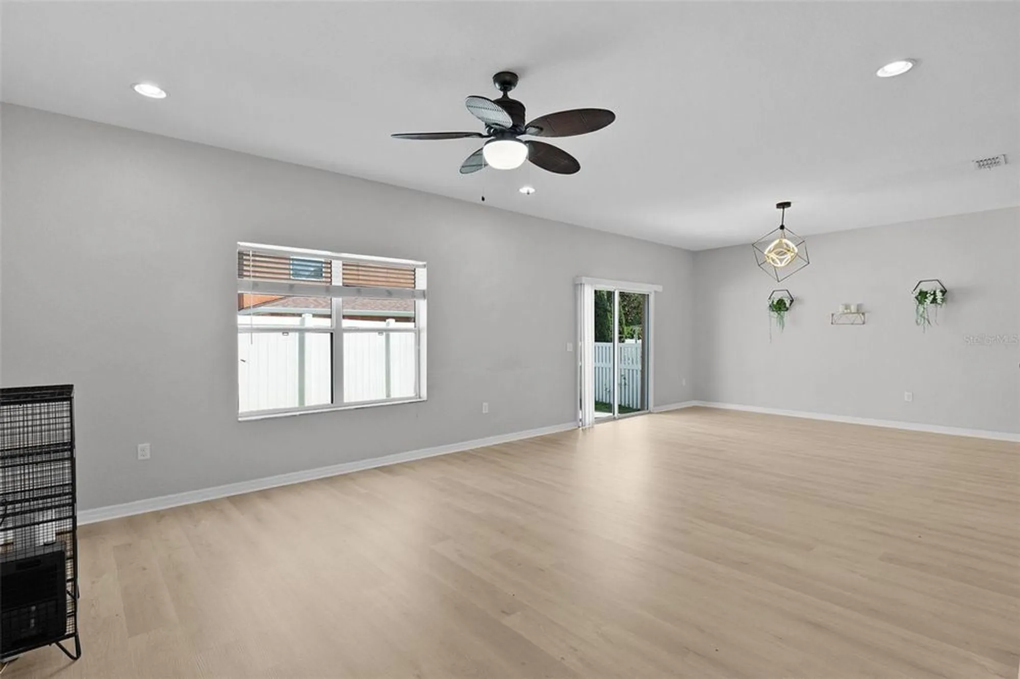 Property Slideshow image 5 of 28 | 4908 ne 123rd ln, Oxford, FL, 34484