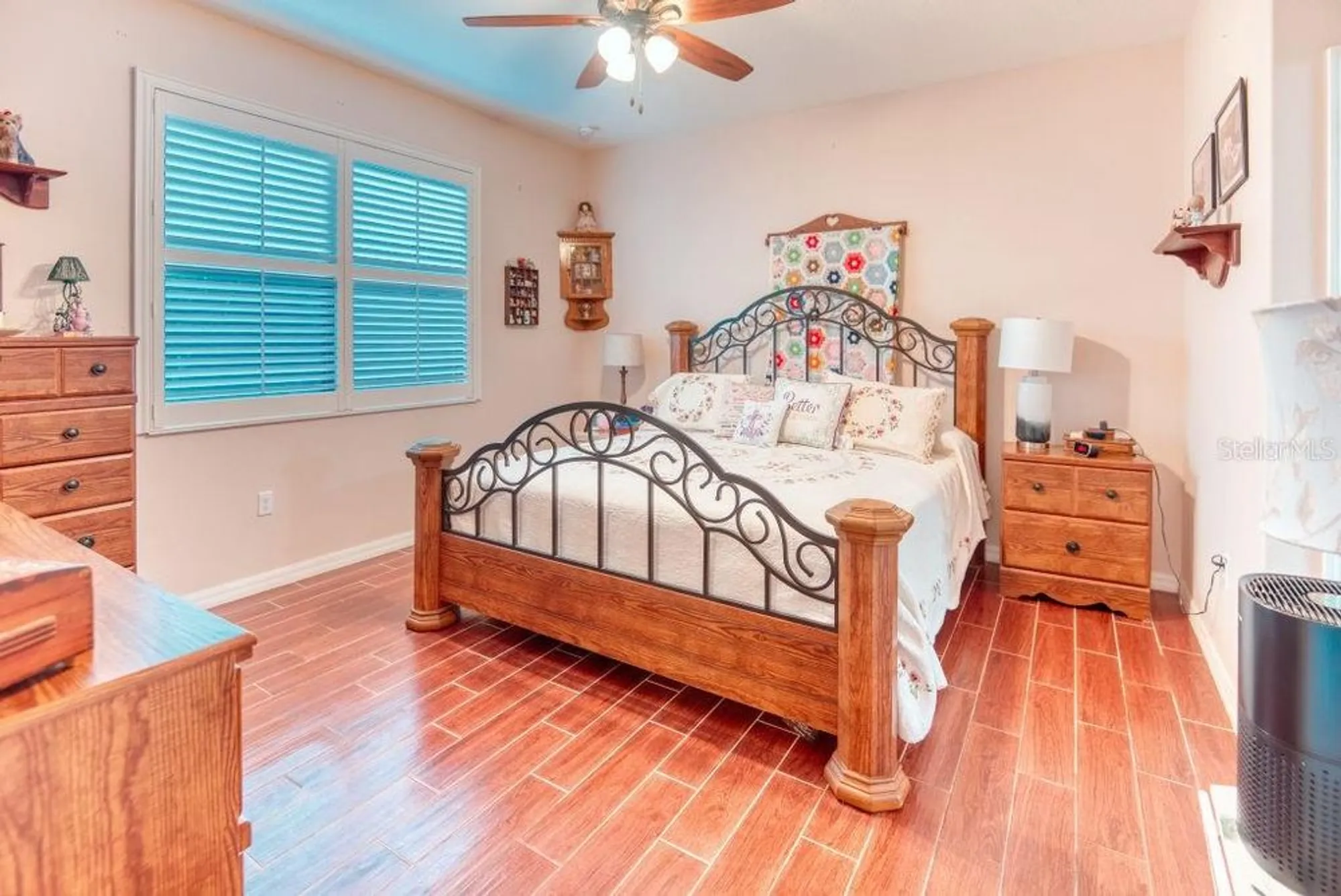 Property Slideshow image 17 of 61 | 640 grand canal dr, Kissimmee, FL, 34759