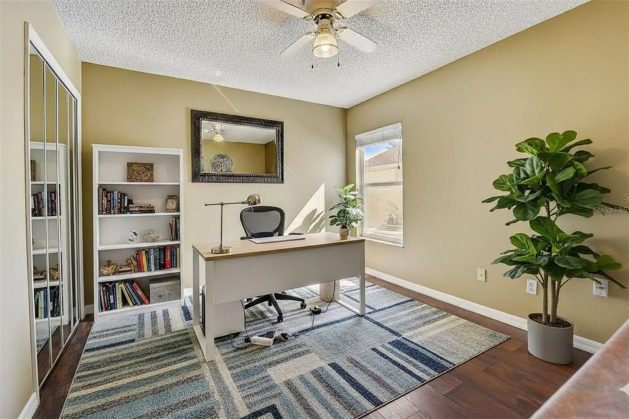 Property Slideshow image 20 of 43 | 25273 lost oak cir, Leesburg, FL, 34748