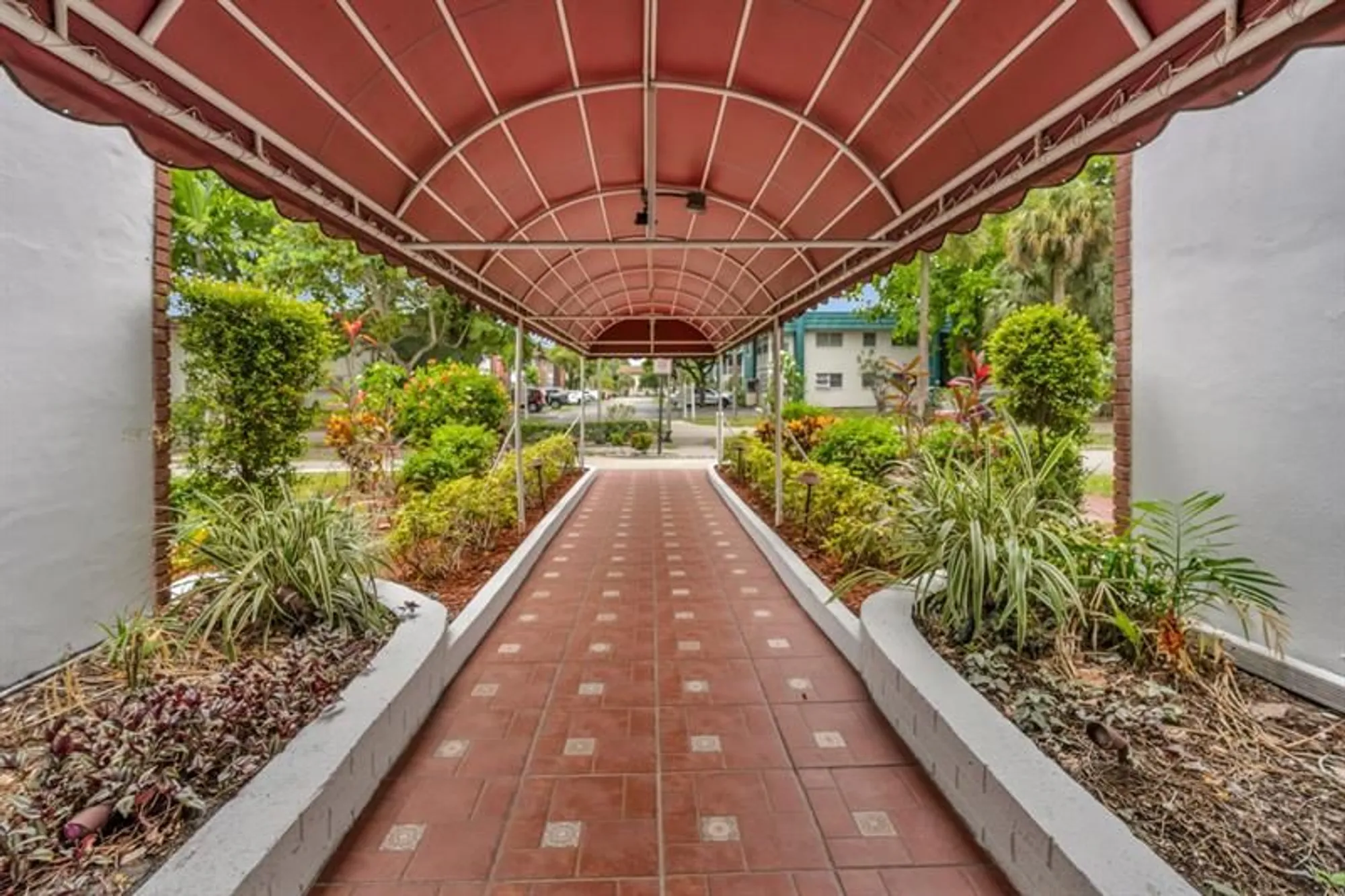Property Slideshow image 39 of 46 | 4750 nw 22nd ct 417, Lauderhill, FL, 33313