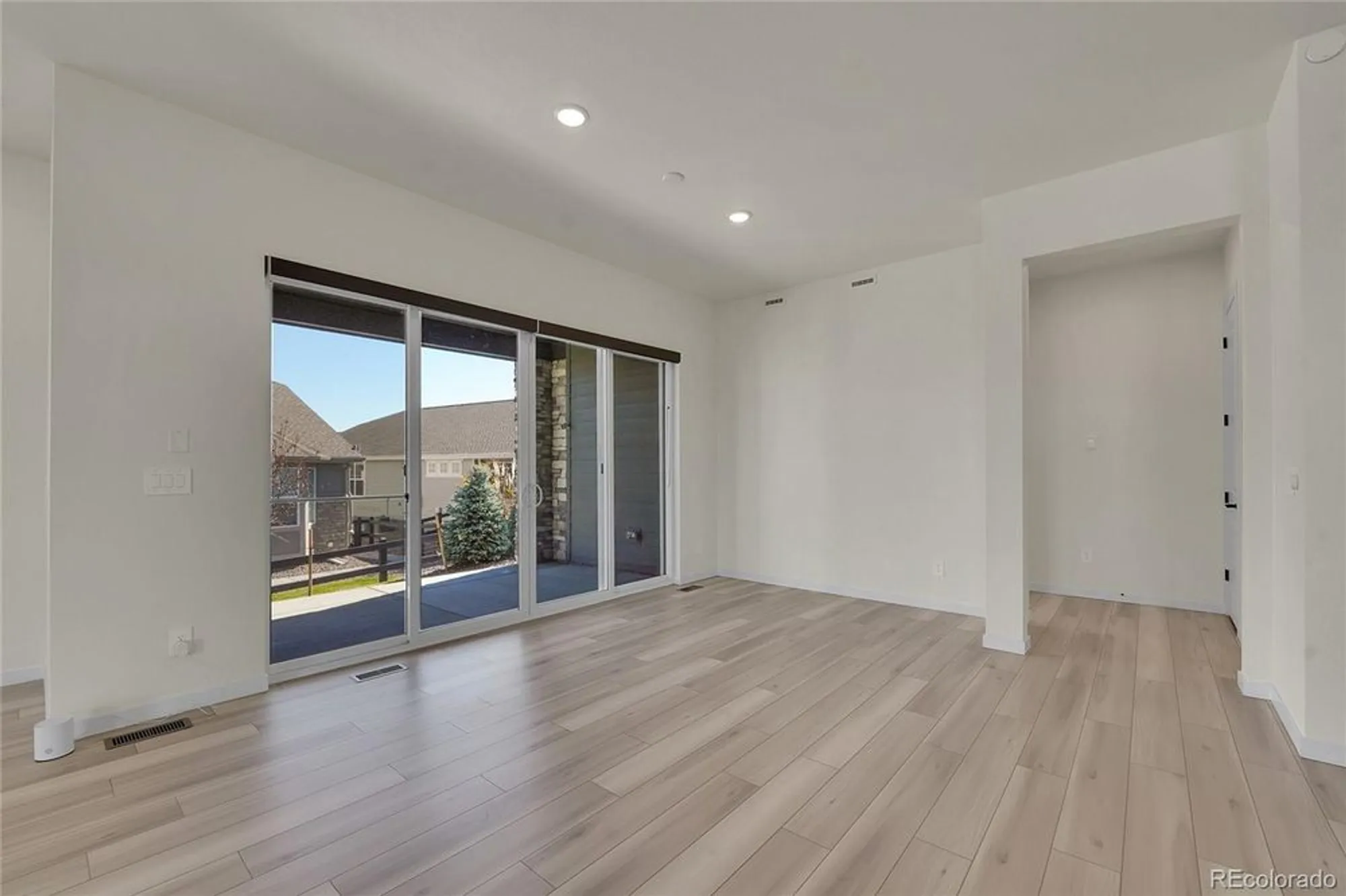 Property Slideshow image 13 of 44 | 8538 s quatar st, Aurora, CO, 80016