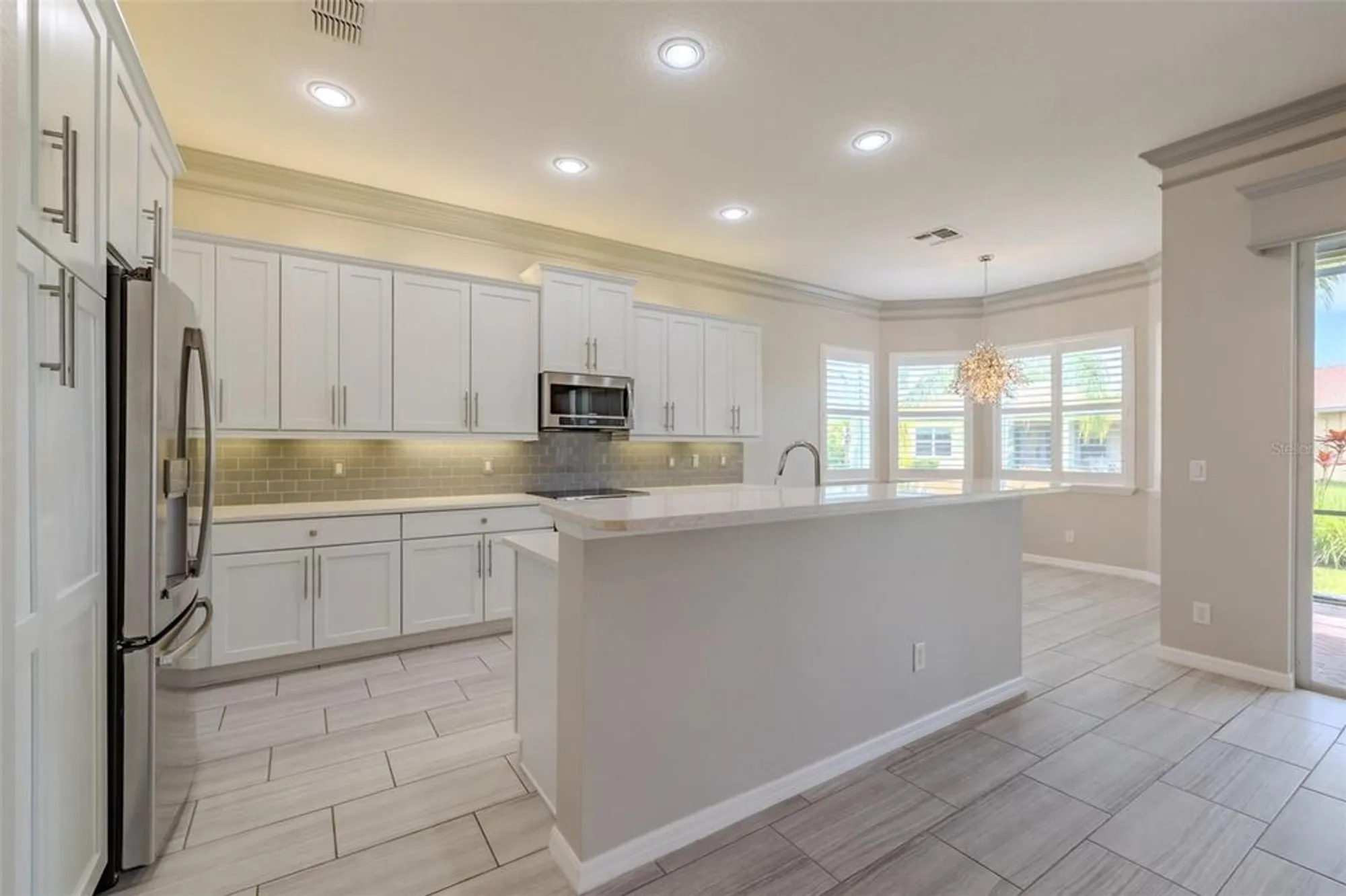 Property Slideshow image 33 of 100 | 16106 cedar key dr, Wimauma, FL, 33598