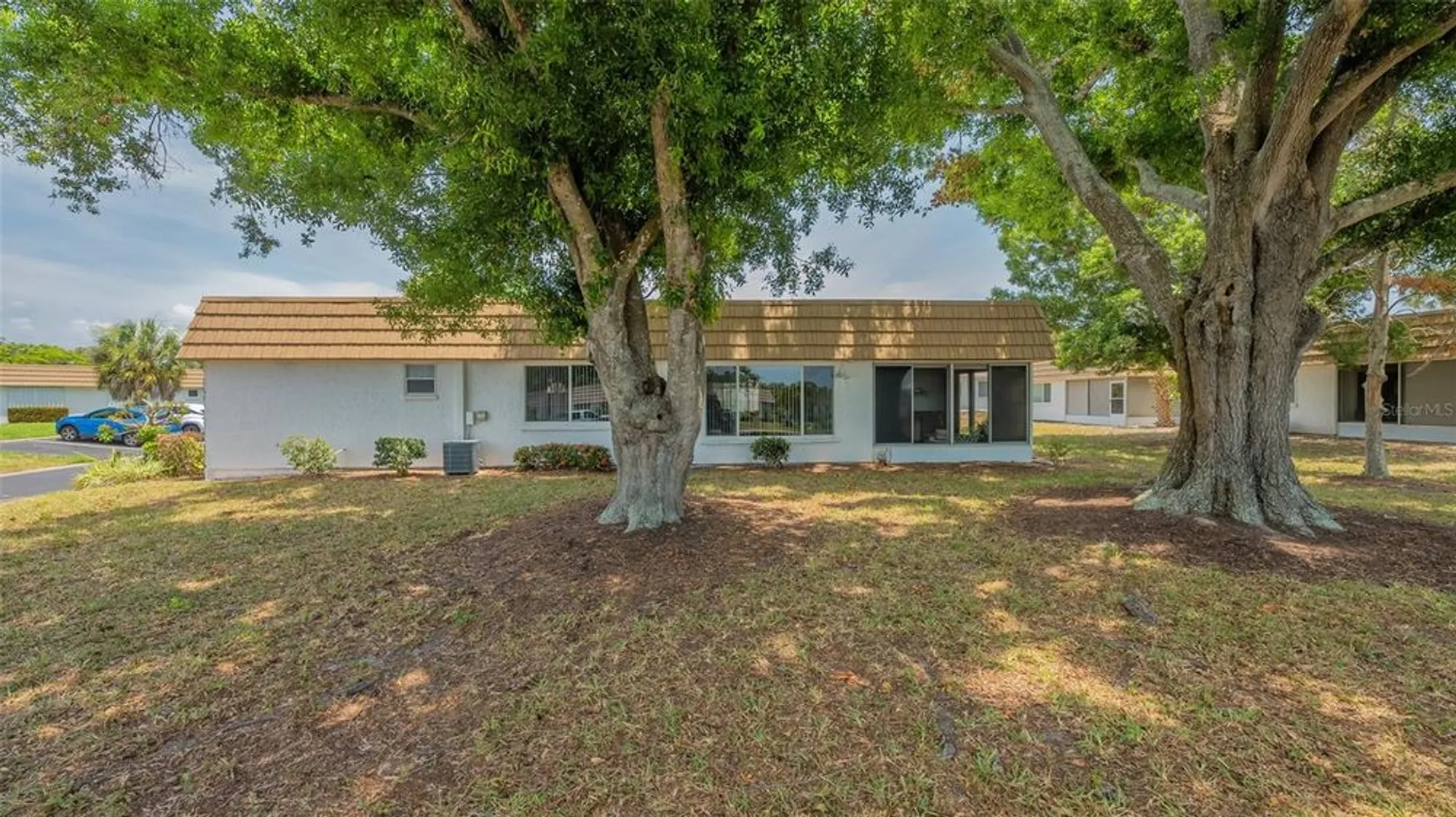 Property Slideshow image 45 of 86 | 2016 riverbluff pkwy v328, Sarasota, FL, 34231