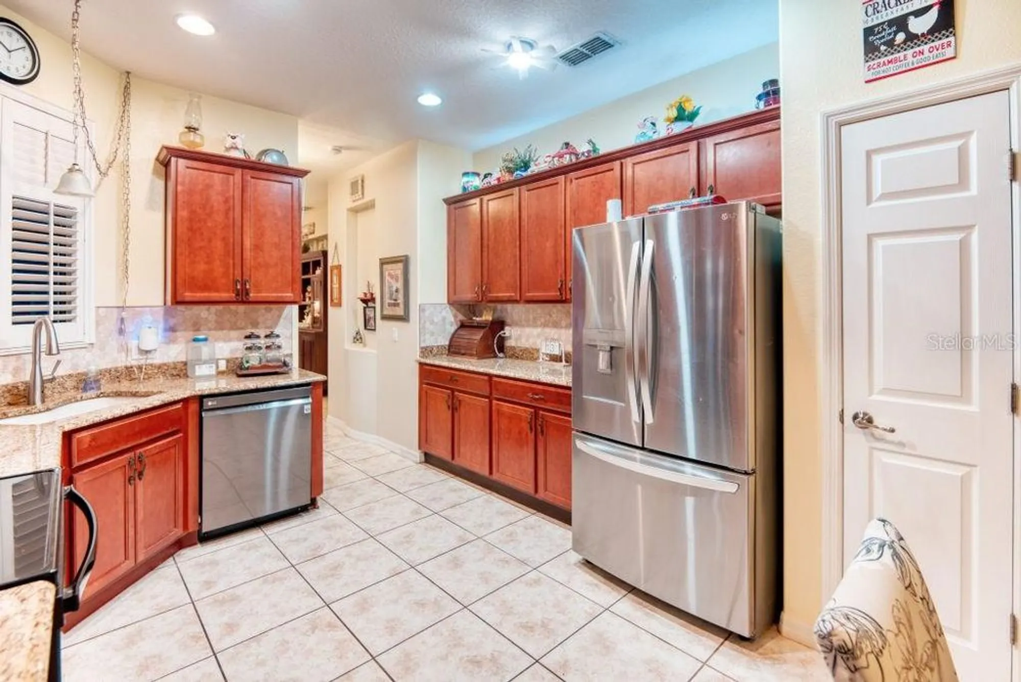 Property Slideshow image 13 of 61 | 640 grand canal dr, Kissimmee, FL, 34759