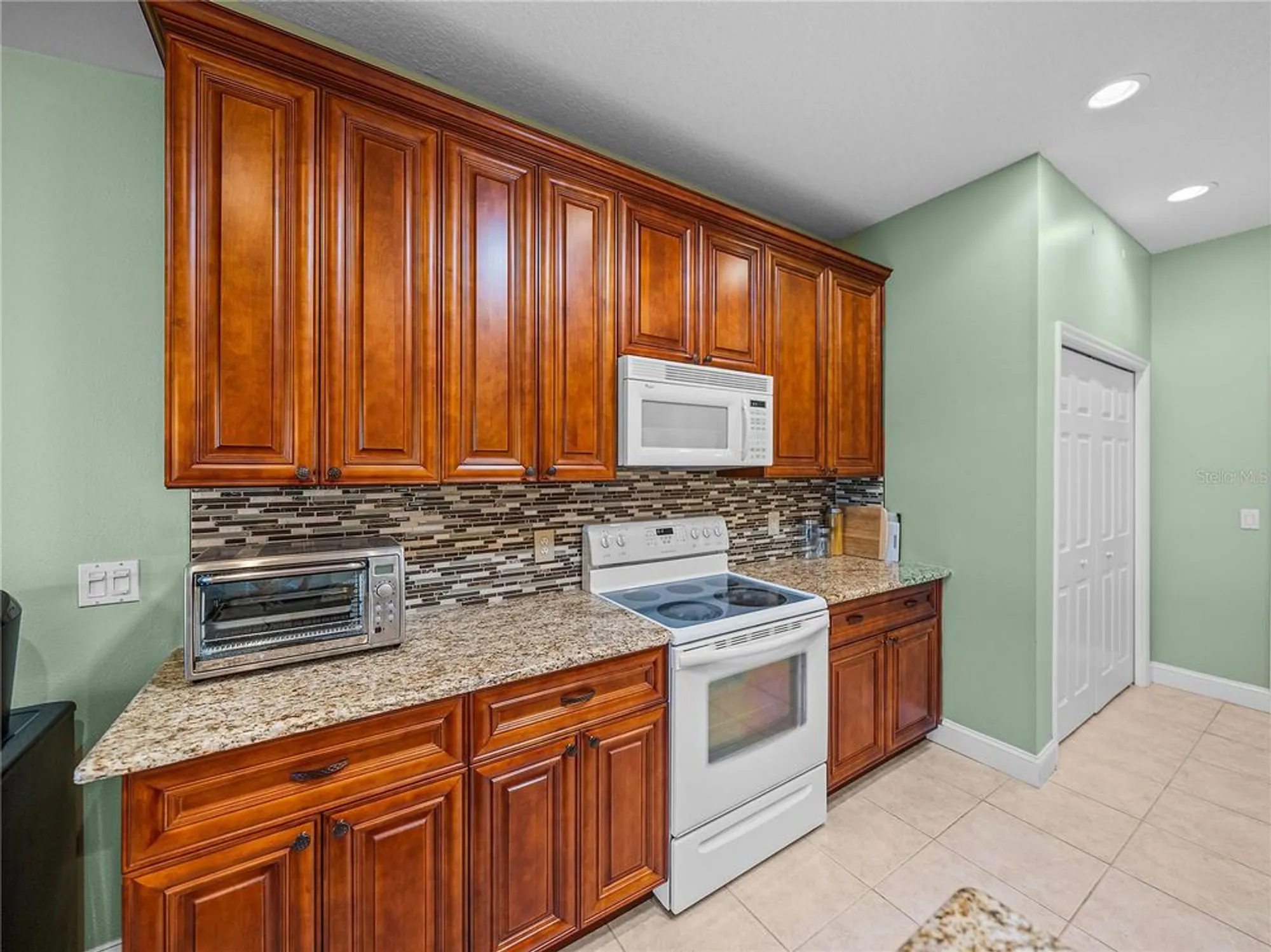 Property Slideshow image 29 of 100 | 4327 gullane dr, Lake Wales, FL, 33859