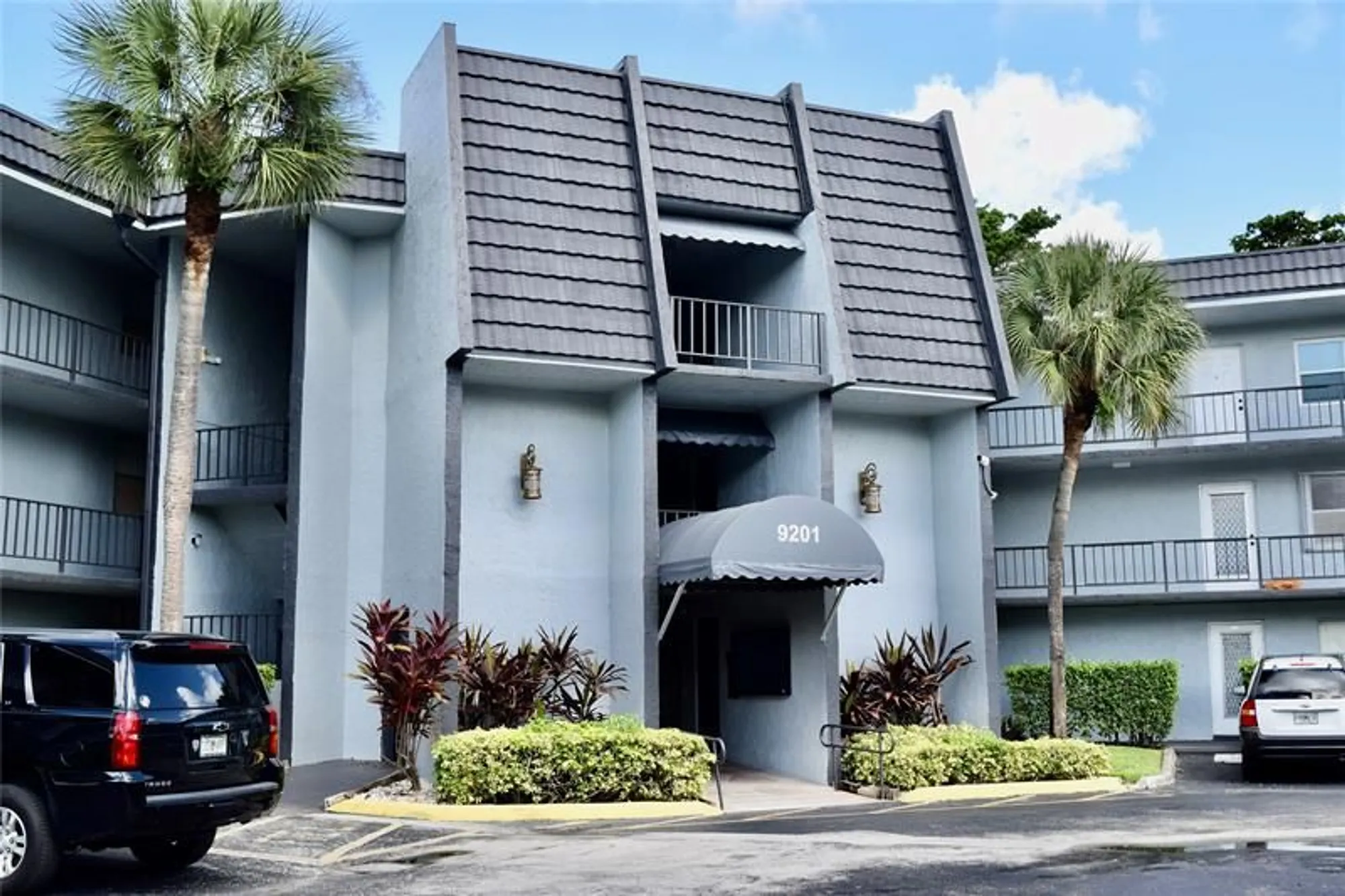 Property Slideshow image 1 of 35 | 9201 lime bay blvd 214, Tamarac, FL, 33321