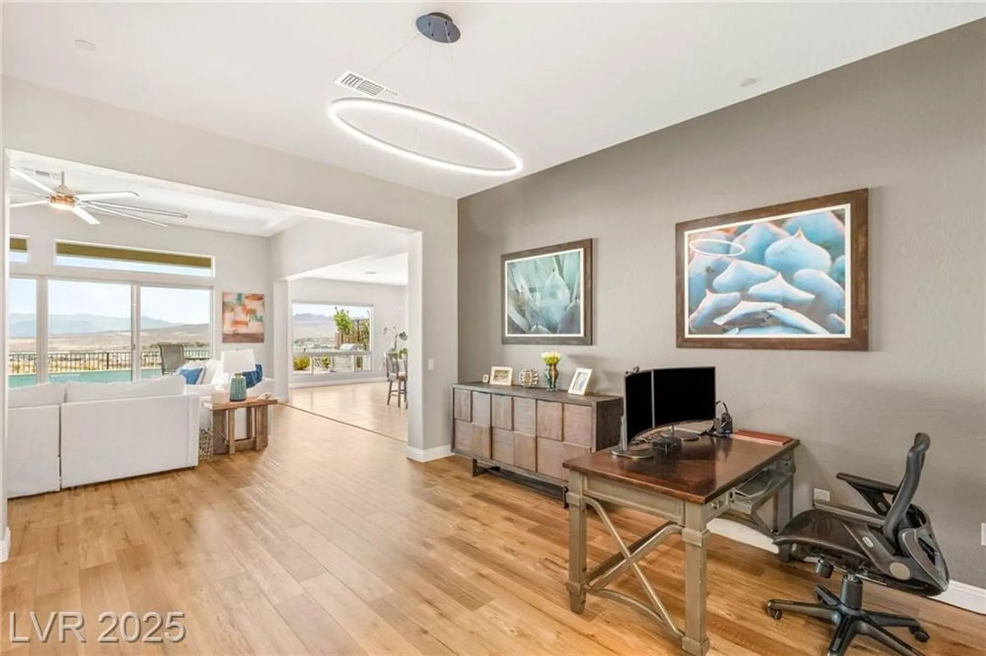 Property Slideshow image 10 of 70 | 160 stone mesa ct, Henderson, NV, 89011