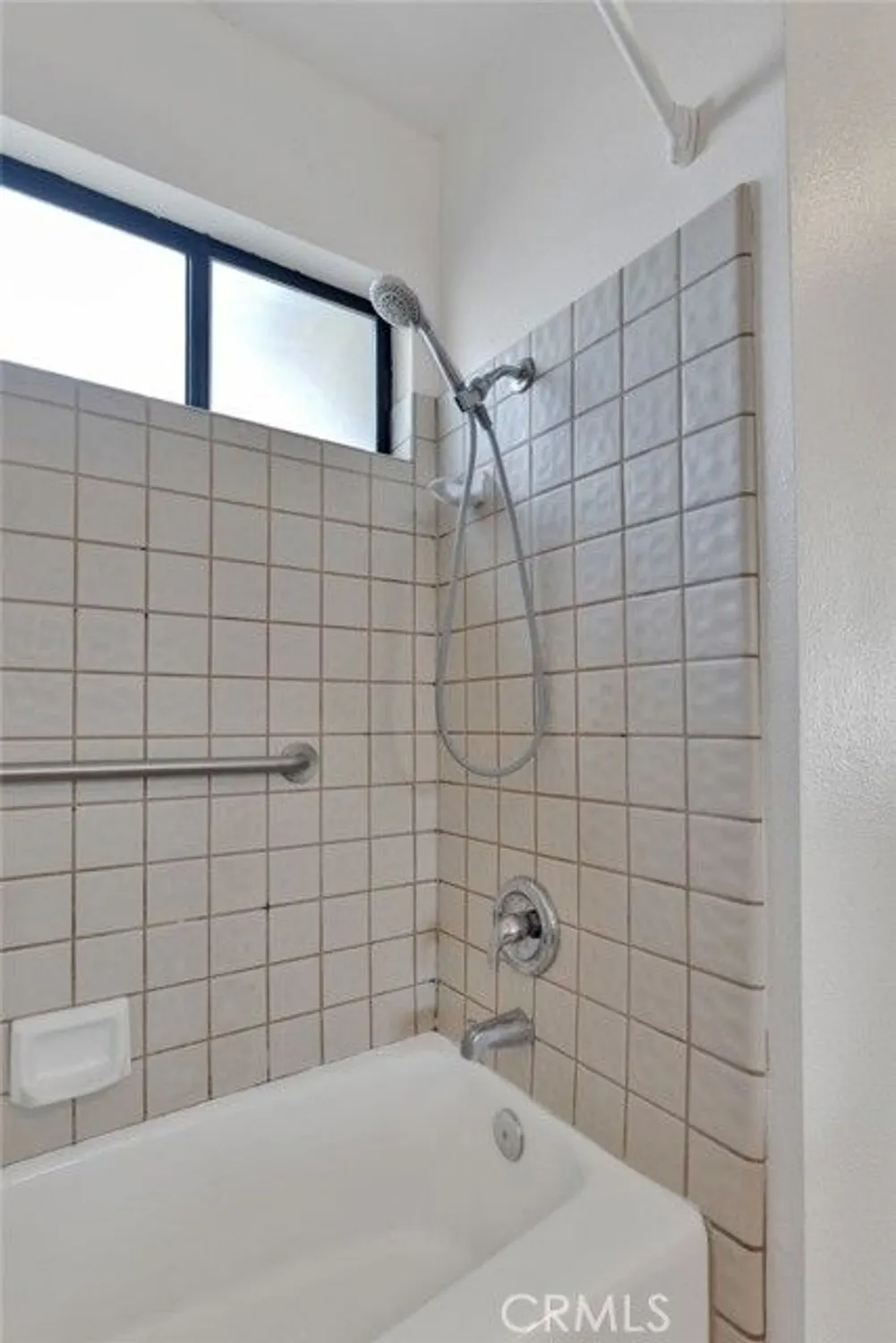 Property Slideshow image 27 of 36 | 19175 elm dr, Apple Valley, CA, 92308