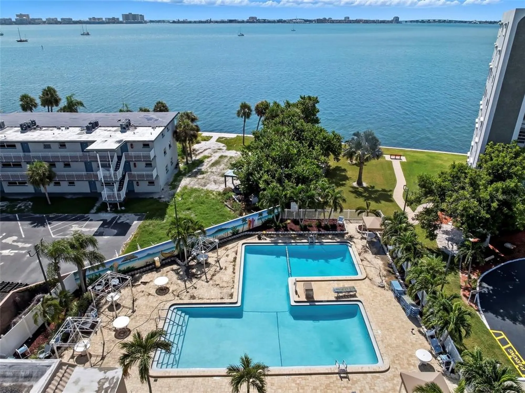 Property Slideshow image 42 of 45 | 3114 59th st 302, Gulfport, FL, 33707