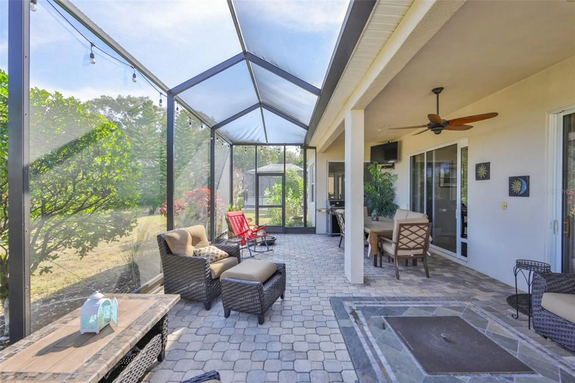 Property Slideshow image 28 of 38 | 818 king leon way, Sun City Center, FL, 33573