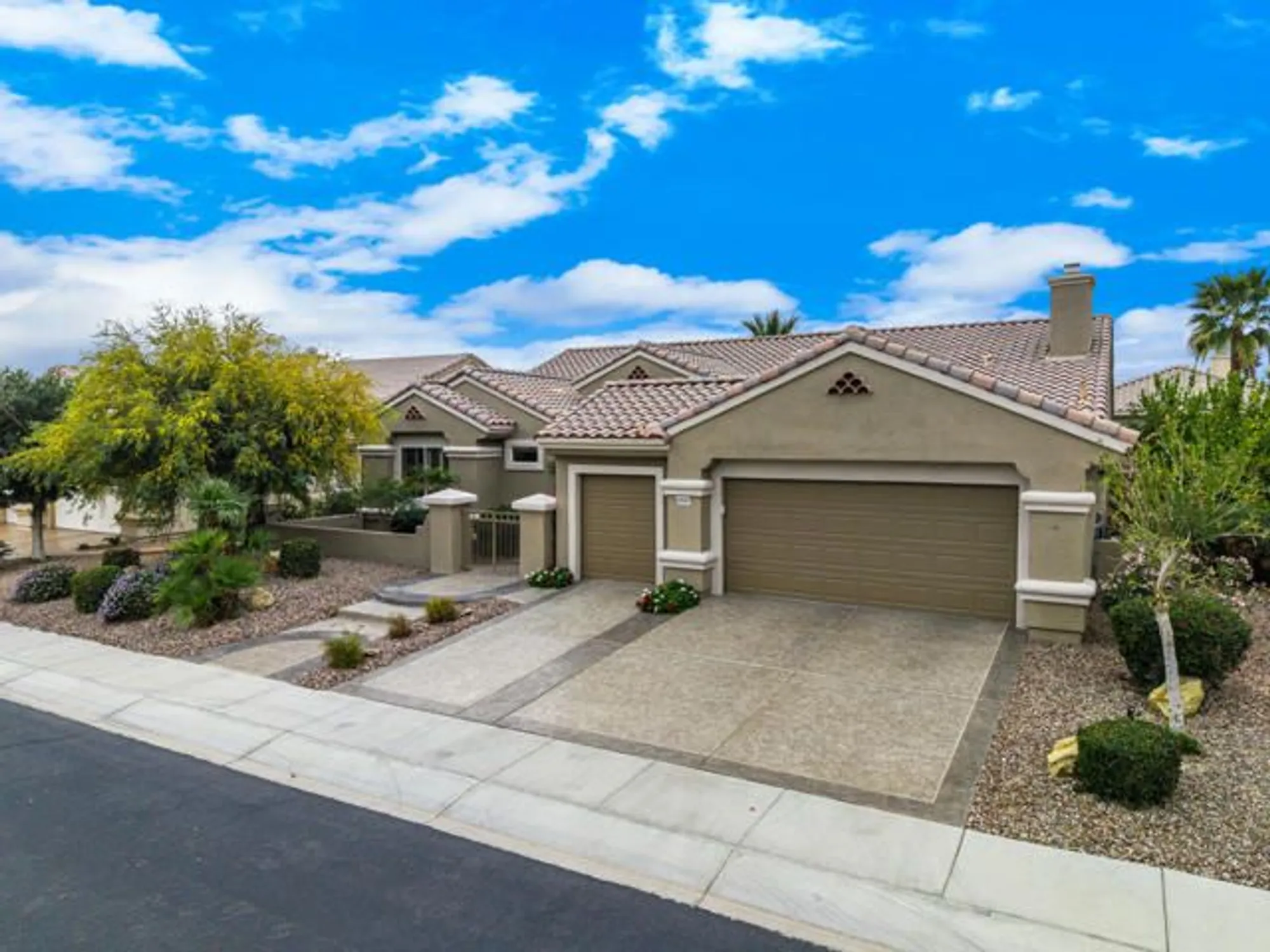 Property Slideshow image 1 of 47 | 35707 stonebriar dr, Palm Desert, CA, 92211