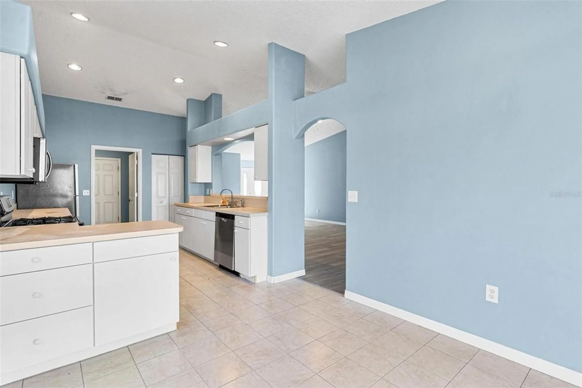 Property Slideshow image 12 of 31 | 1009 forest breeze path, Leesburg, FL, 34748