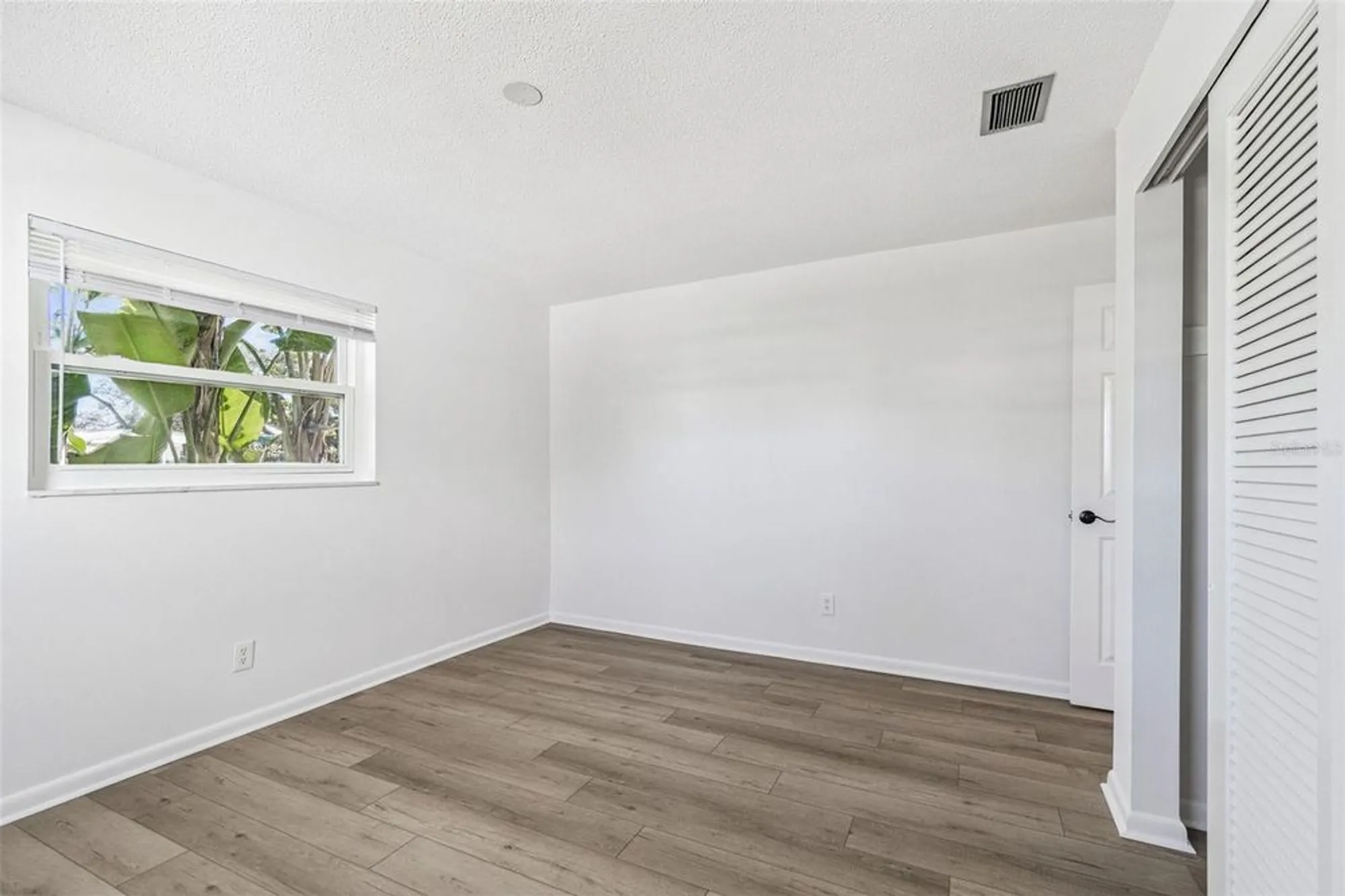 Property Slideshow image 20 of 42 | 9500 mainlands blvd w # 1-a, Pinellas Park, FL, 33782
