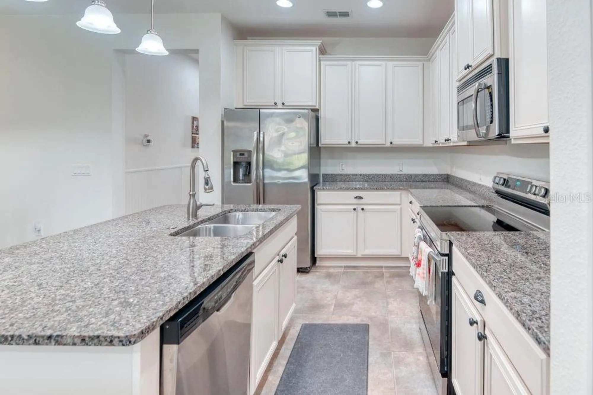 Property Slideshow image 13 of 43 | 3432 fallbrook dr, Poinciana, FL, 34759