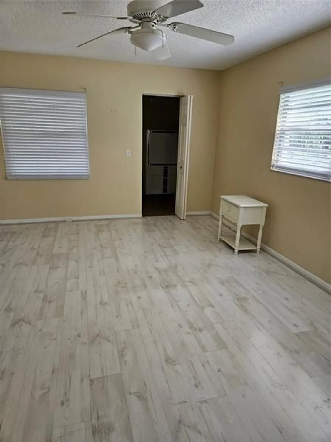 Property Slideshow image 5 of 11 | 101 sw 132nd way apt 218, Pembroke Pines, FL, 33027