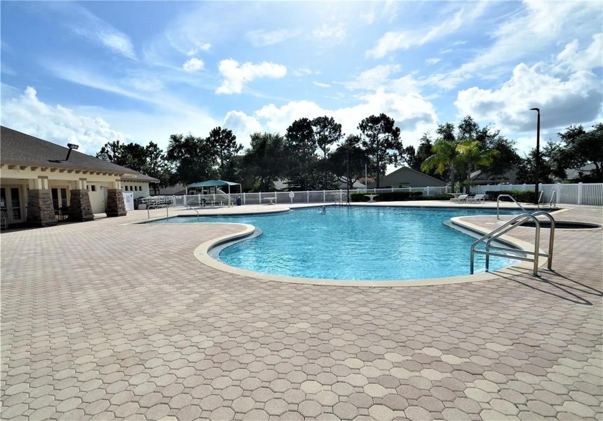 Property Slideshow image 29 of 37 | 2542 sandy hill ct, Holiday, FL, 34691