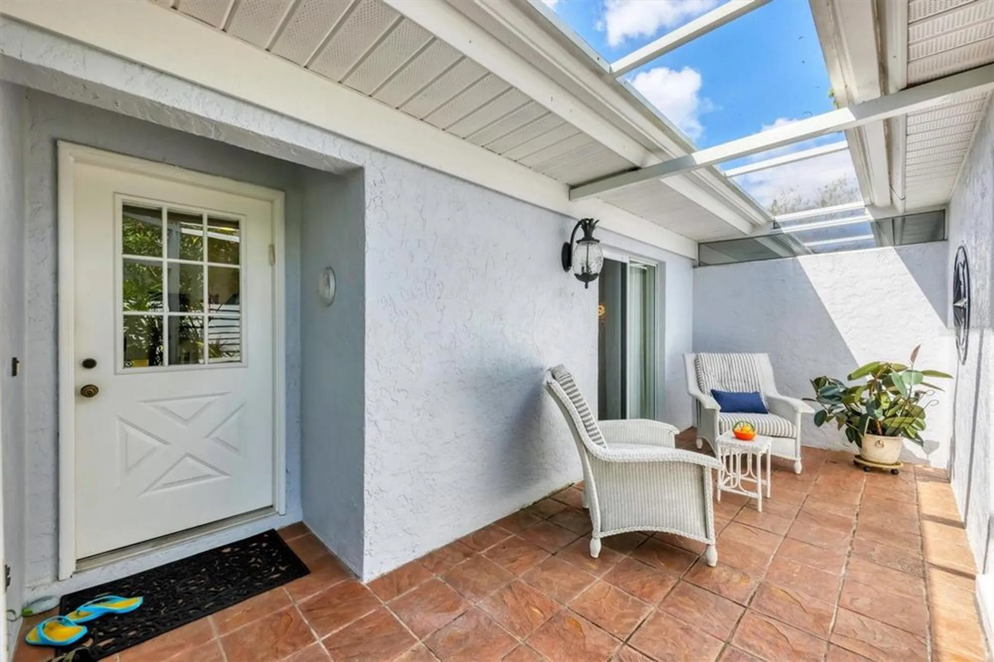 Property Slideshow image 8 of 63 | 6465 carrington cir 44, Sarasota, FL, 34238