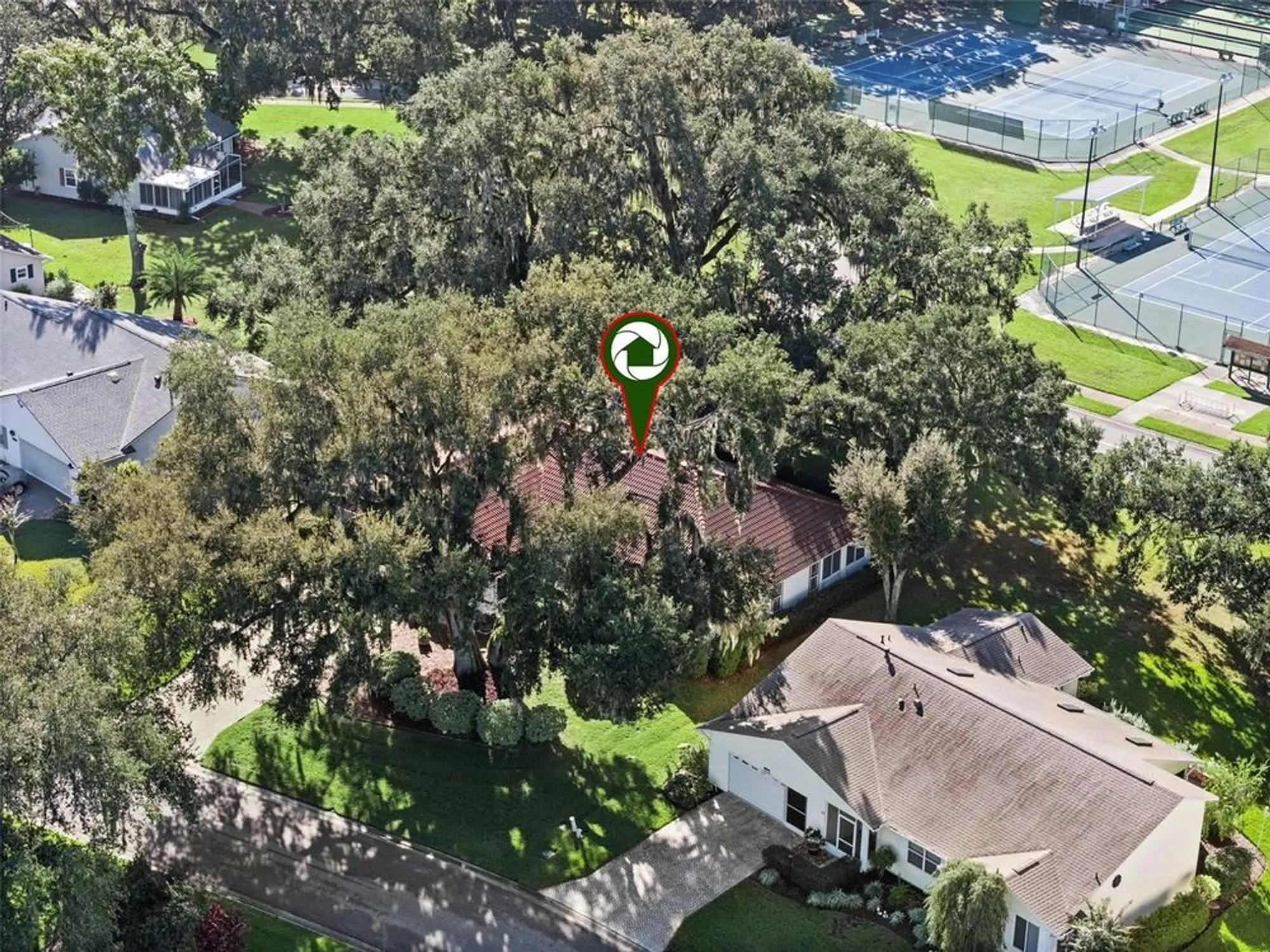 Property Slideshow image 38 of 86 | 5609 rosewall cir, Leesburg, FL, 34748