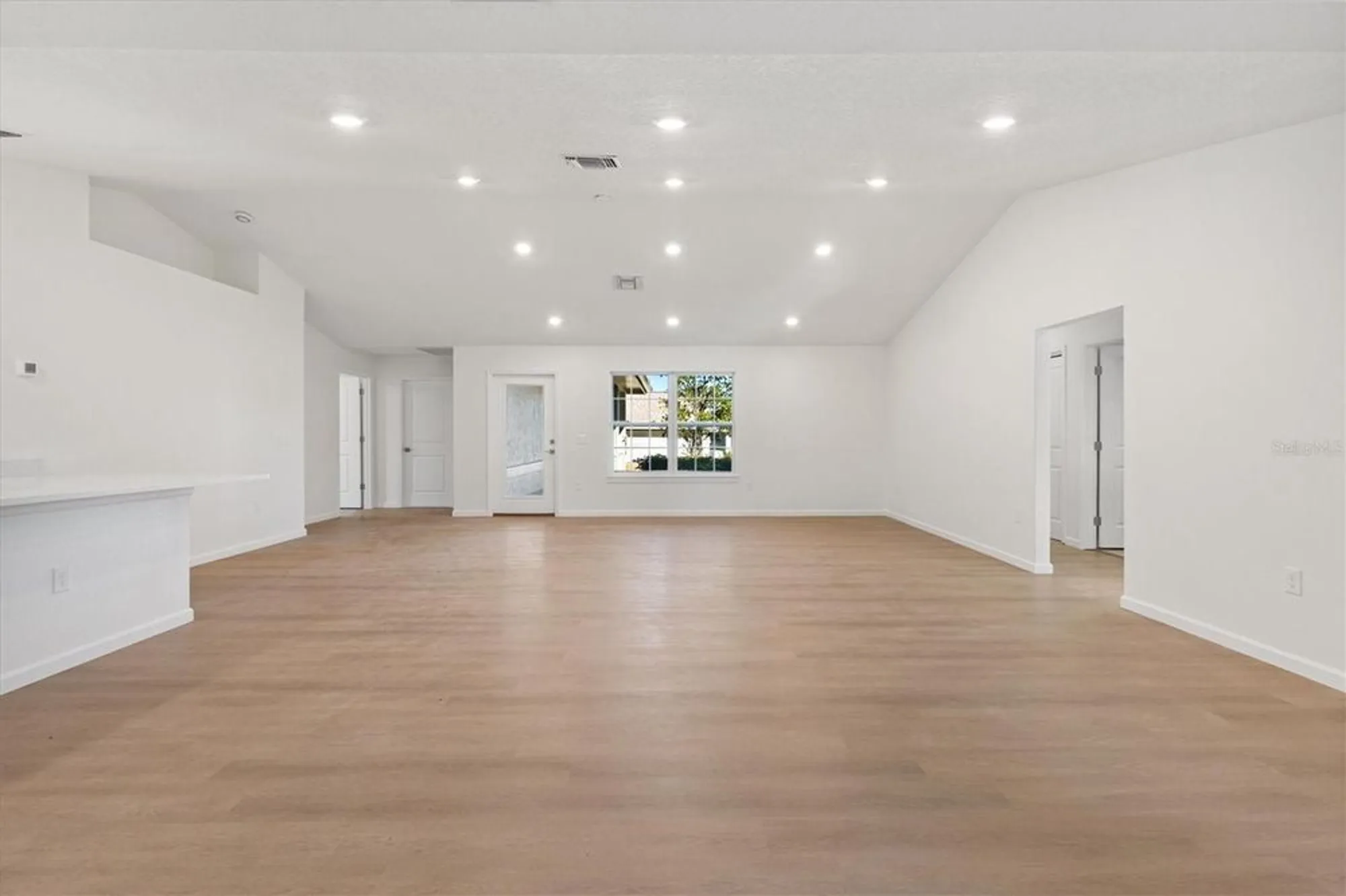 Property Slideshow image 10 of 39 | 11041 se 174th loop, Summerfield, FL, 34491