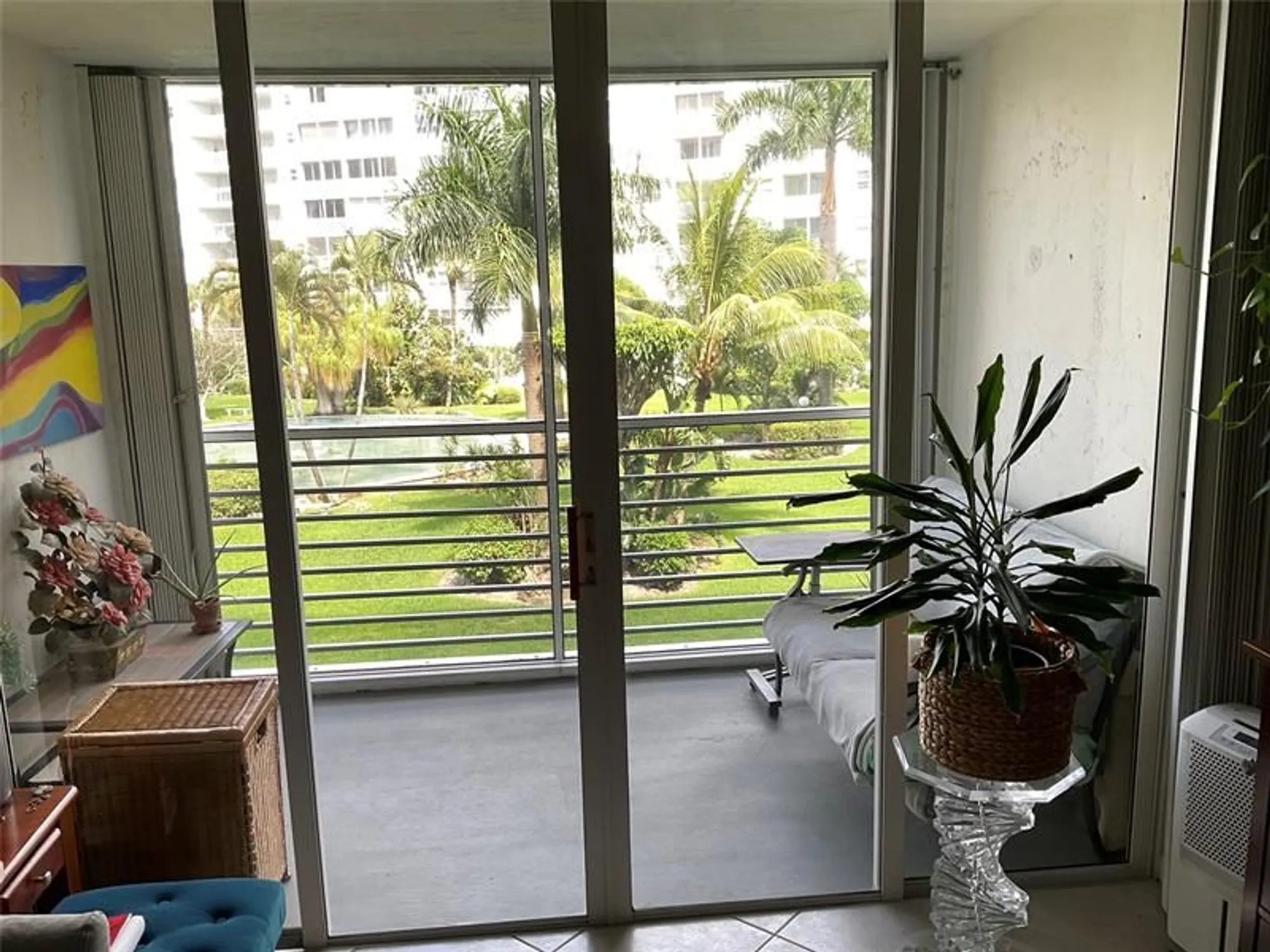 Property Slideshow image 14 of 17 | 2731 ne 14th street cswy apt 307, Pompano Beach, FL, 33062