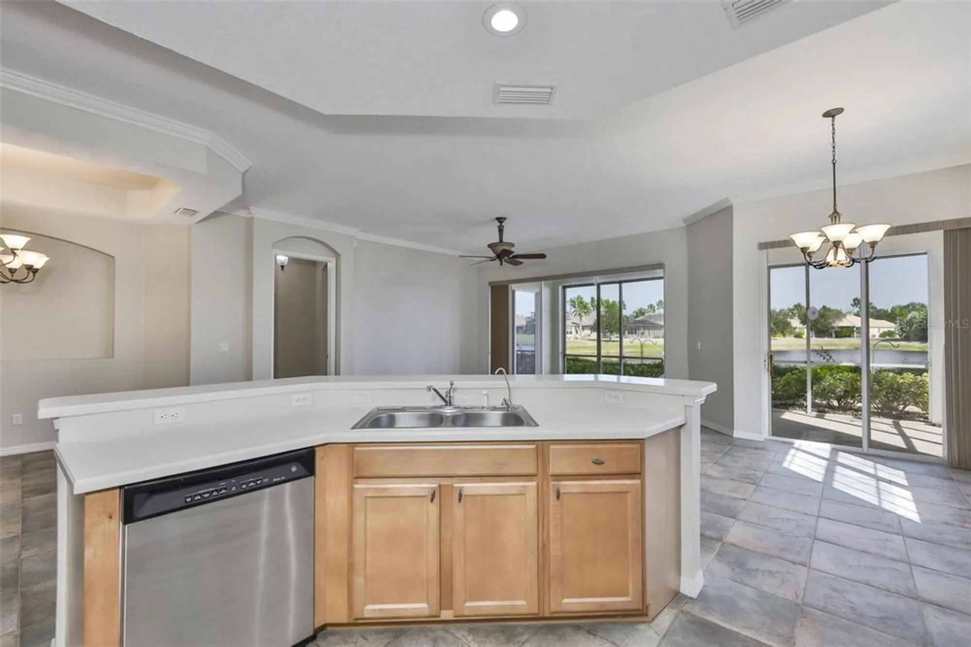 Property Slideshow image 11 of 53 | 1324 emerald dunes dr, Sun City Center, FL, 33573