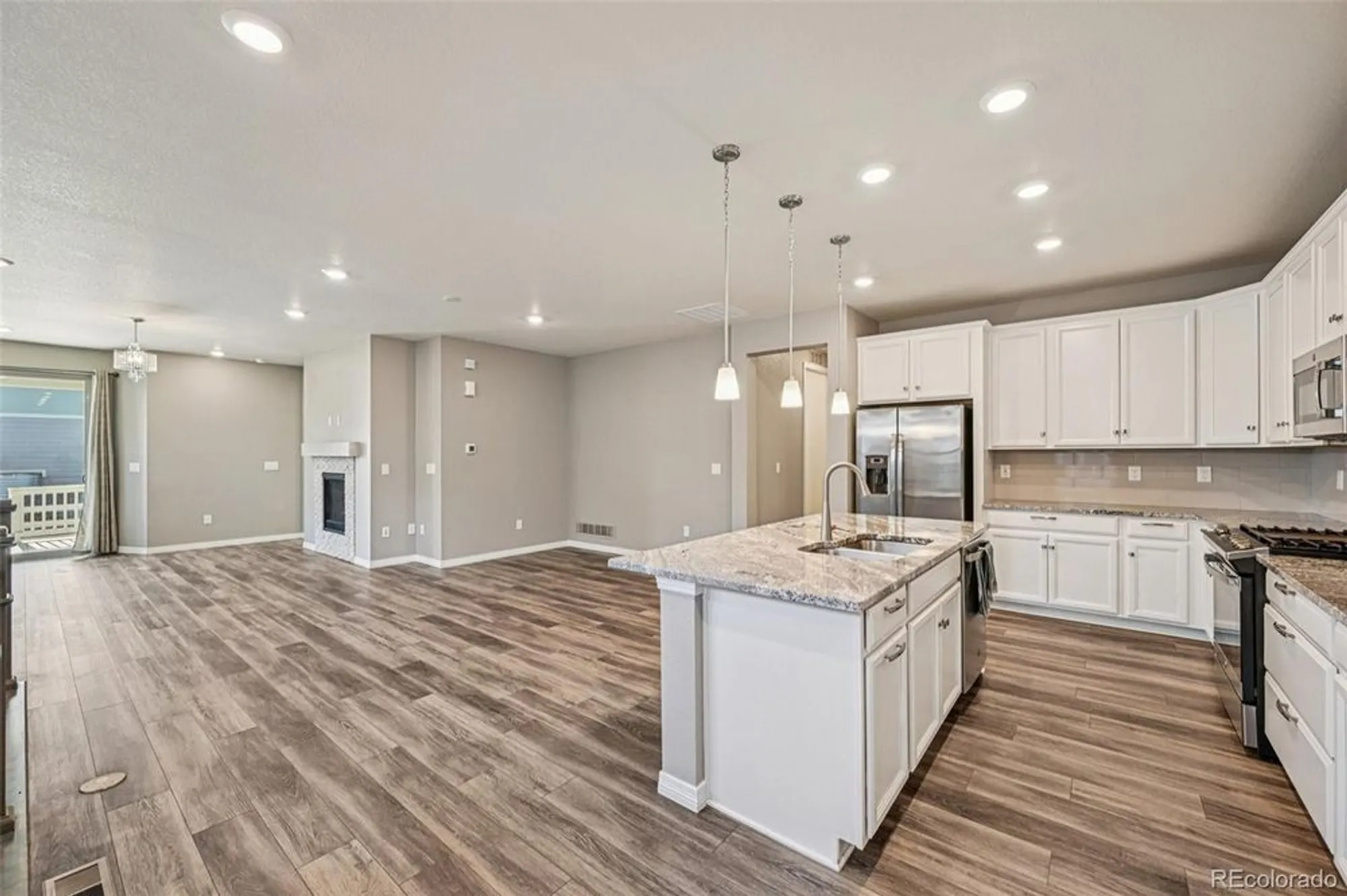 Property Slideshow image 14 of 50 | 7834 plateau creek ln, Littleton, CO, 80125