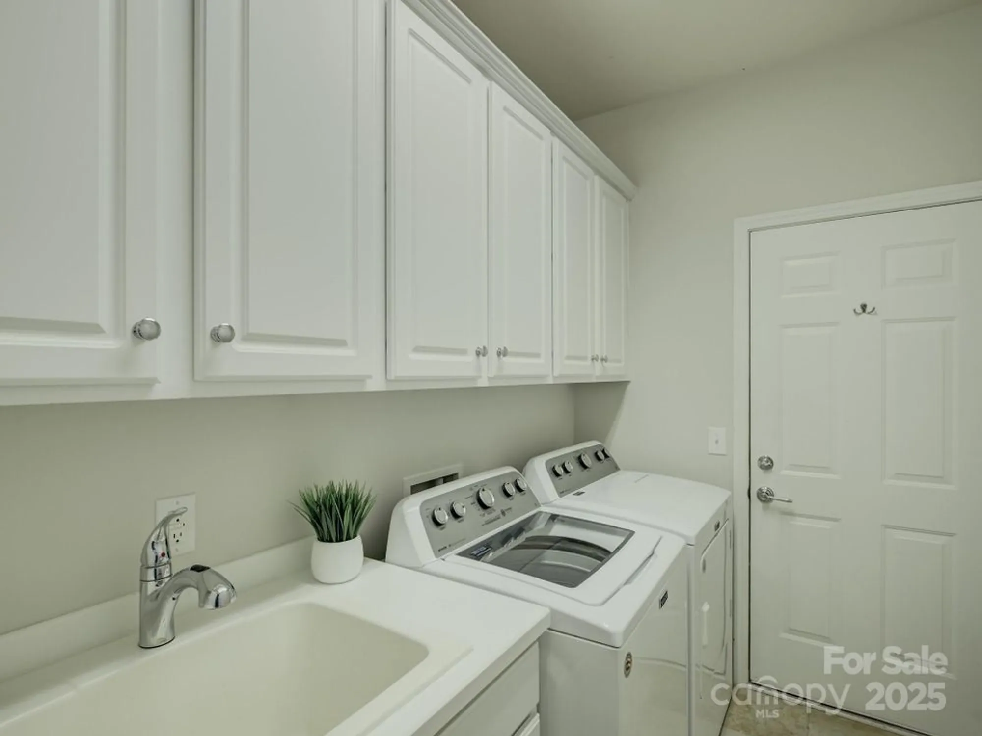 Property Slideshow image 36 of 47 | 3616 golden cascade ln, Fort Mill, SC, 29707