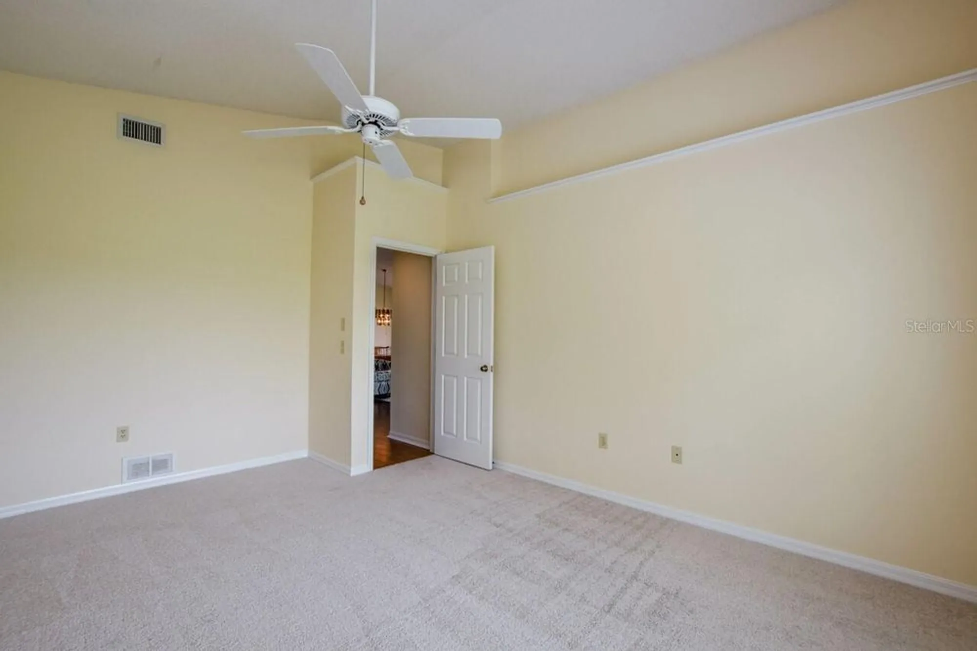 Property Slideshow image 21 of 65 | 702 brightside crescent dr 2, Venice, FL, 34293
