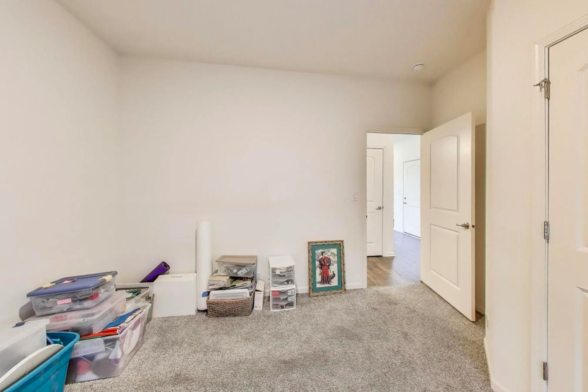 Property Slideshow image 19 of 30 | 2358 cannon dr, Pingree Grove, IL, 60140