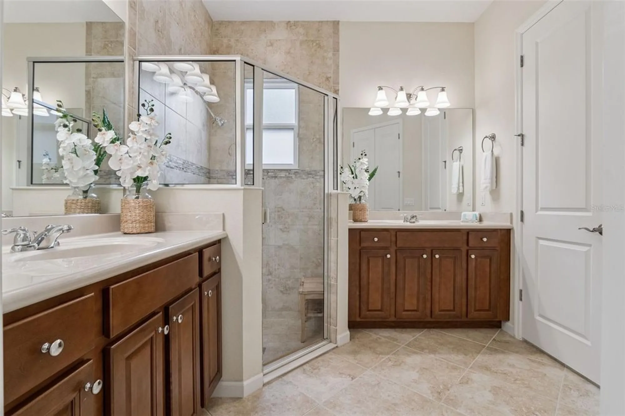 Property Slideshow image 20 of 47 | 404 tisbury ct, Deland, FL, 32724