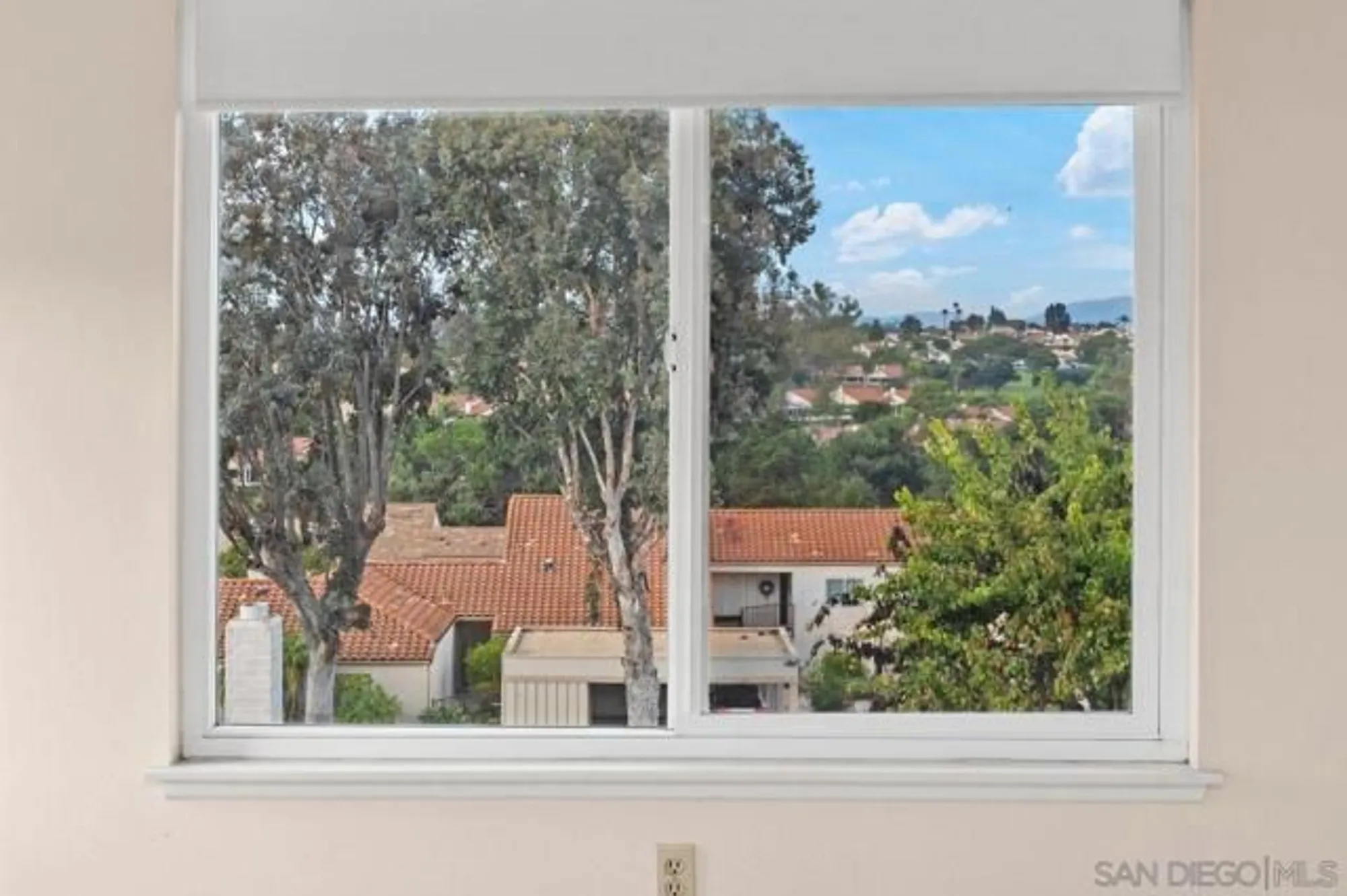 Property Slideshow image 32 of 39 | 17465 plaza animado 147, San Diego, CA, 92128