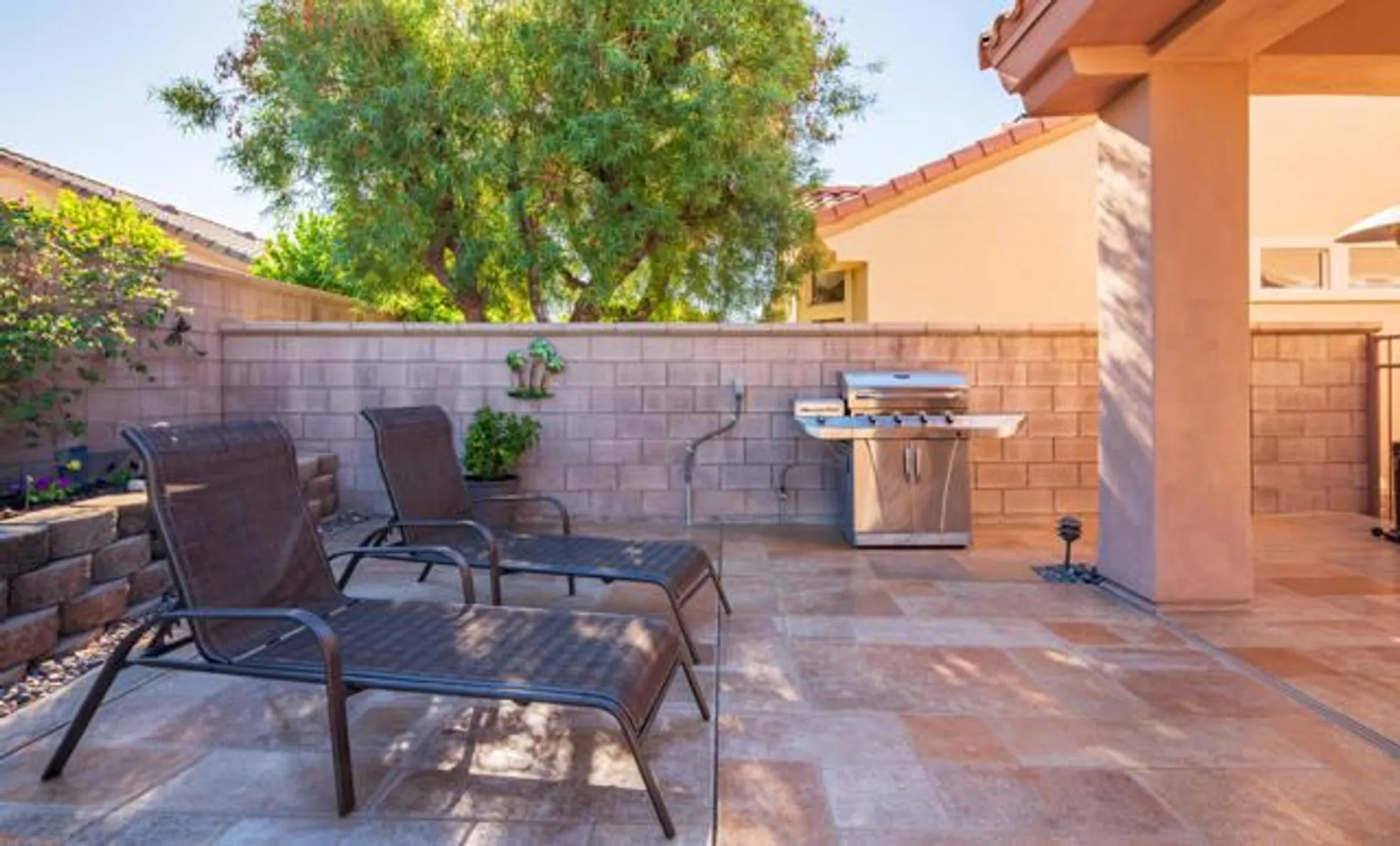 Property Slideshow image 25 of 48 | 38608 bent palm dr, Palm Desert, CA, 92211