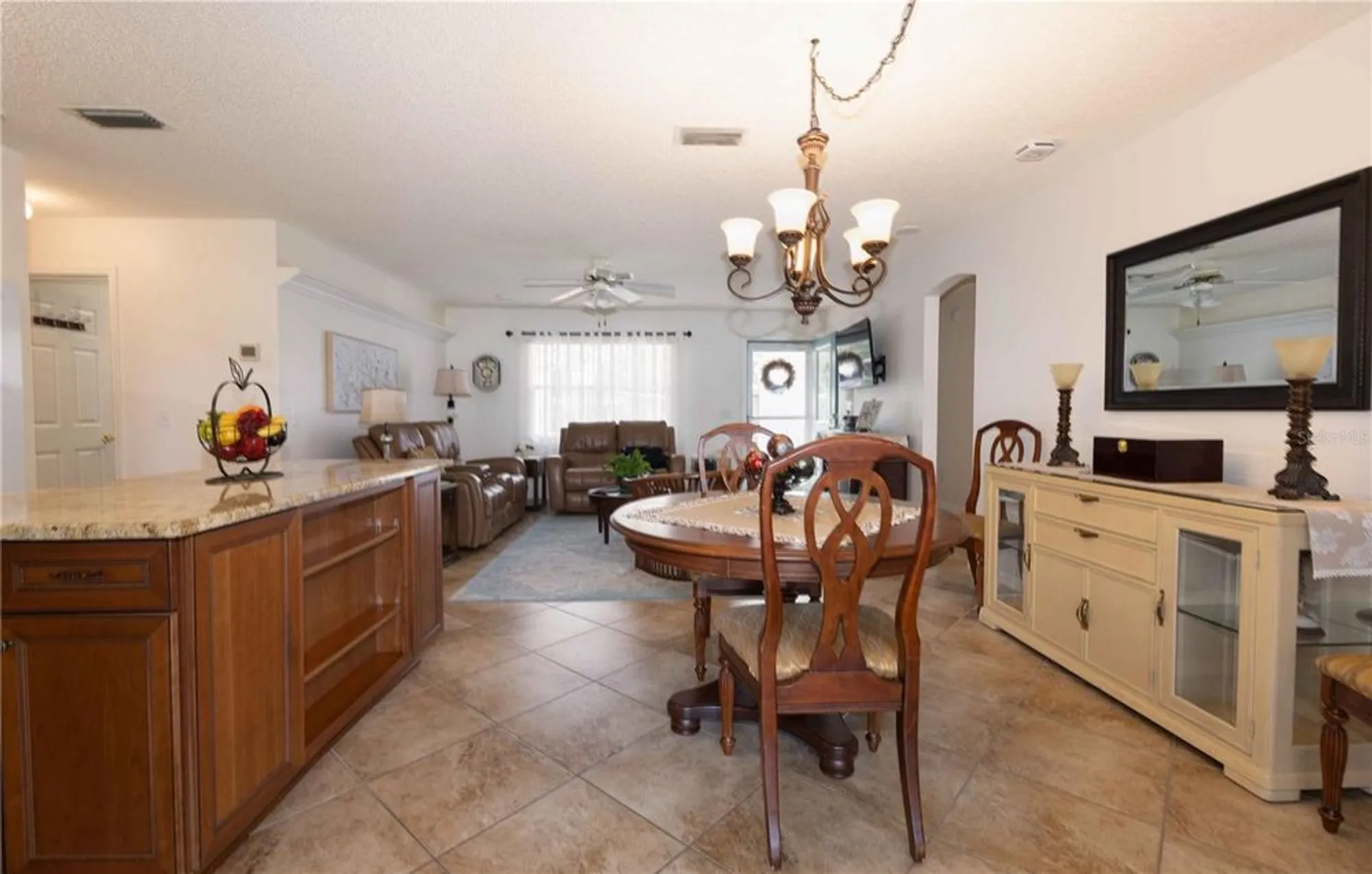 Property Slideshow image 6 of 25 | 1737 lauren ln, Lady Lake, FL, 32159