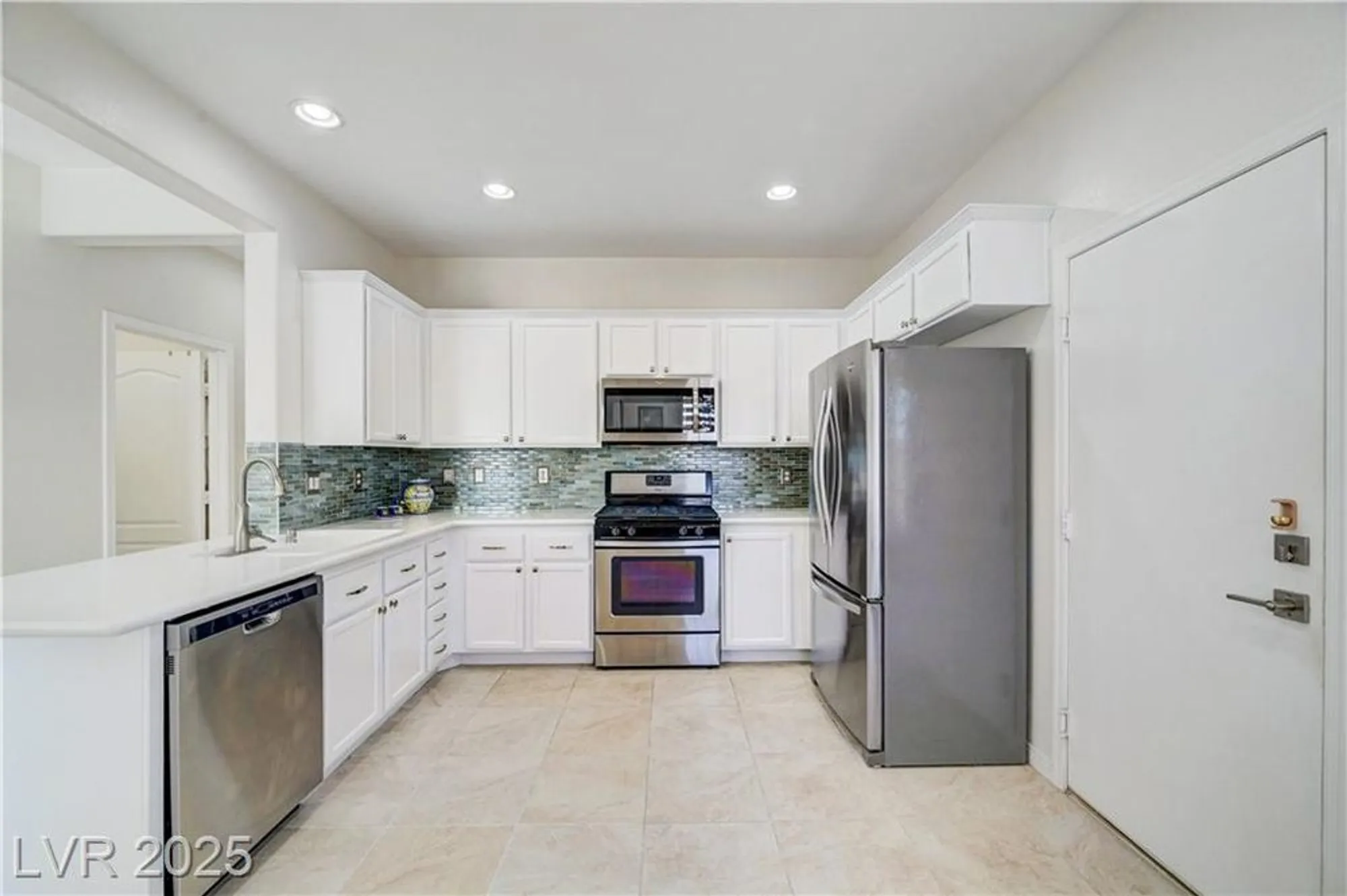 Property Slideshow image 39 of 94 | 5829 summit greens st, North Las Vegas, NV, 89081