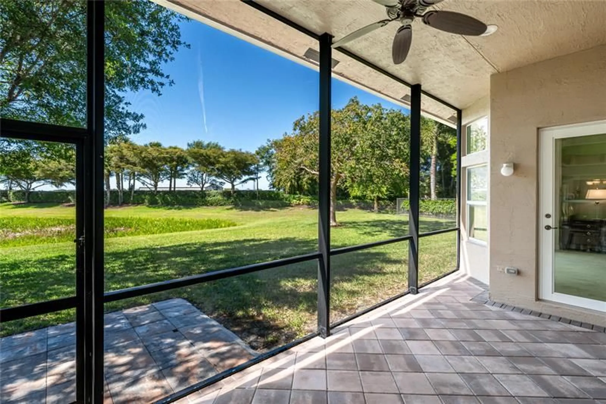 Property Slideshow image 29 of 40 | 10576 whitewind cir, Boynton Beach, FL, 33473