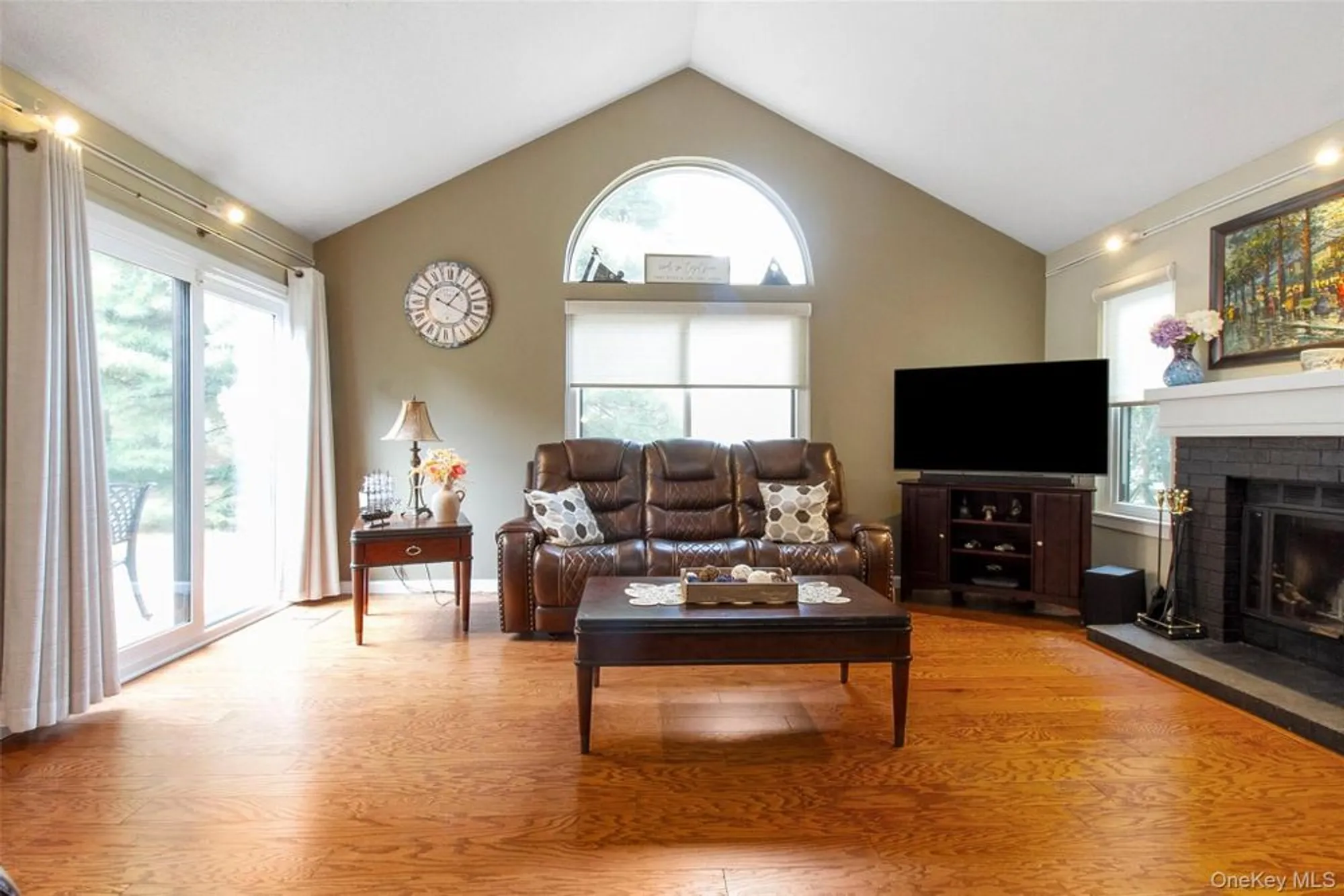 Property Slideshow image 9 of 30 | 489 heritage hls b, Somers, NY, 10589