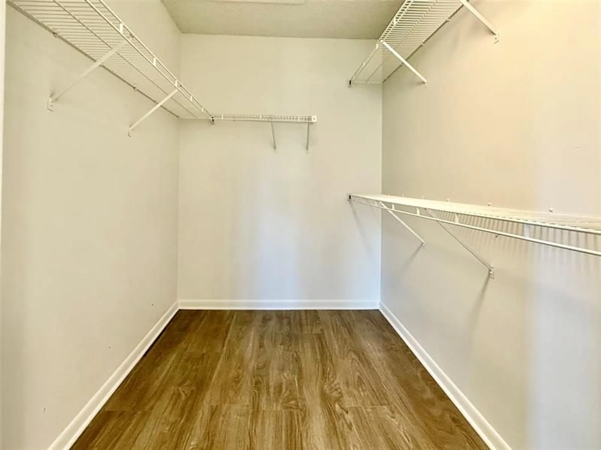 Property Slideshow image 23 of 51 | 5869 sunswept ln b, Boynton Beach, FL, 33437