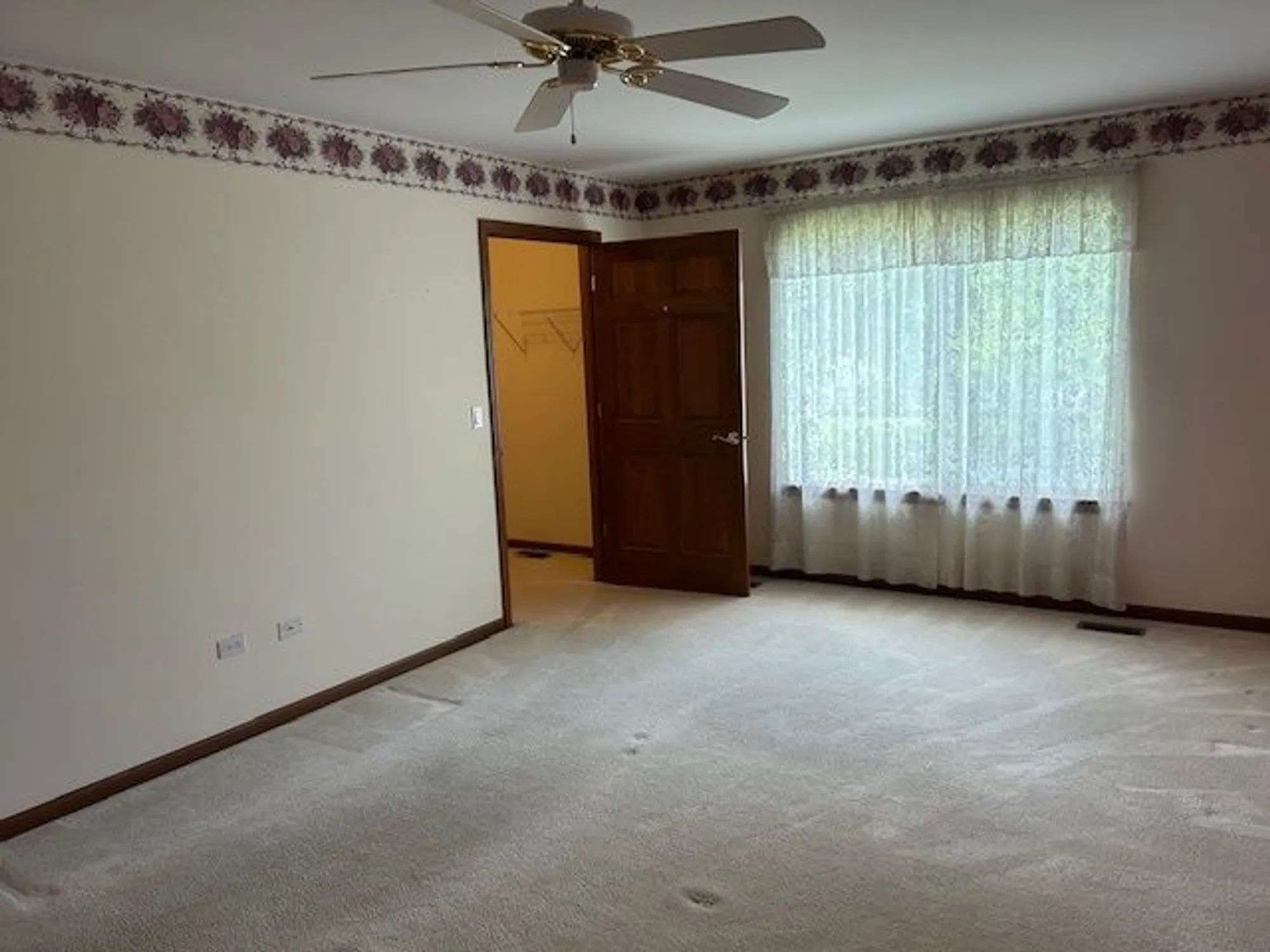 Property Slideshow image 15 of 67 | 13804 s ironwood dr, Plainfield, IL, 60544