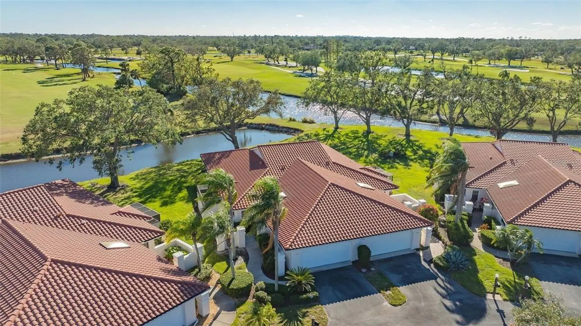 Property Slideshow image 6 of 95 | 7320 golf pointe cir, Sarasota, FL, 34243