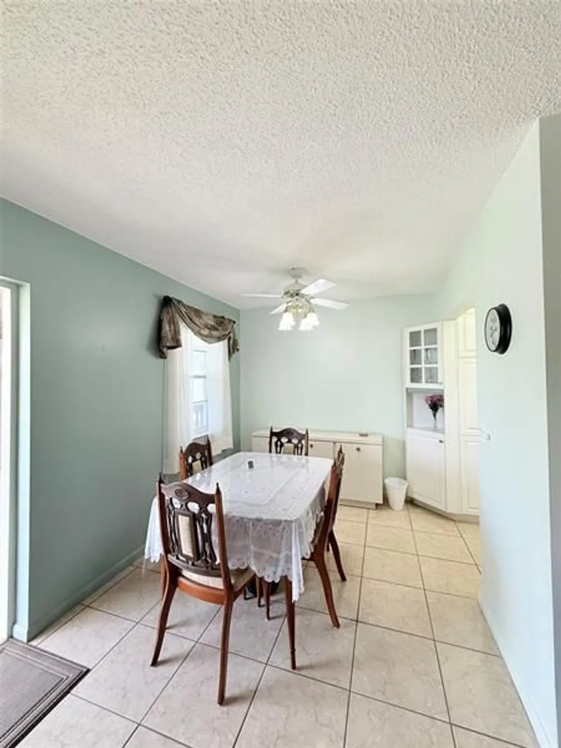 Property Slideshow image 9 of 45 | 15 markham a # 15, Deerfield Beach, FL, 33442