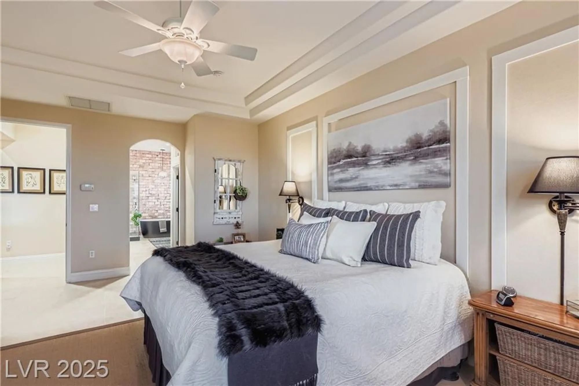 Property Slideshow image 6 of 35 | 2800 darby falls dr, Las Vegas, NV, 89134