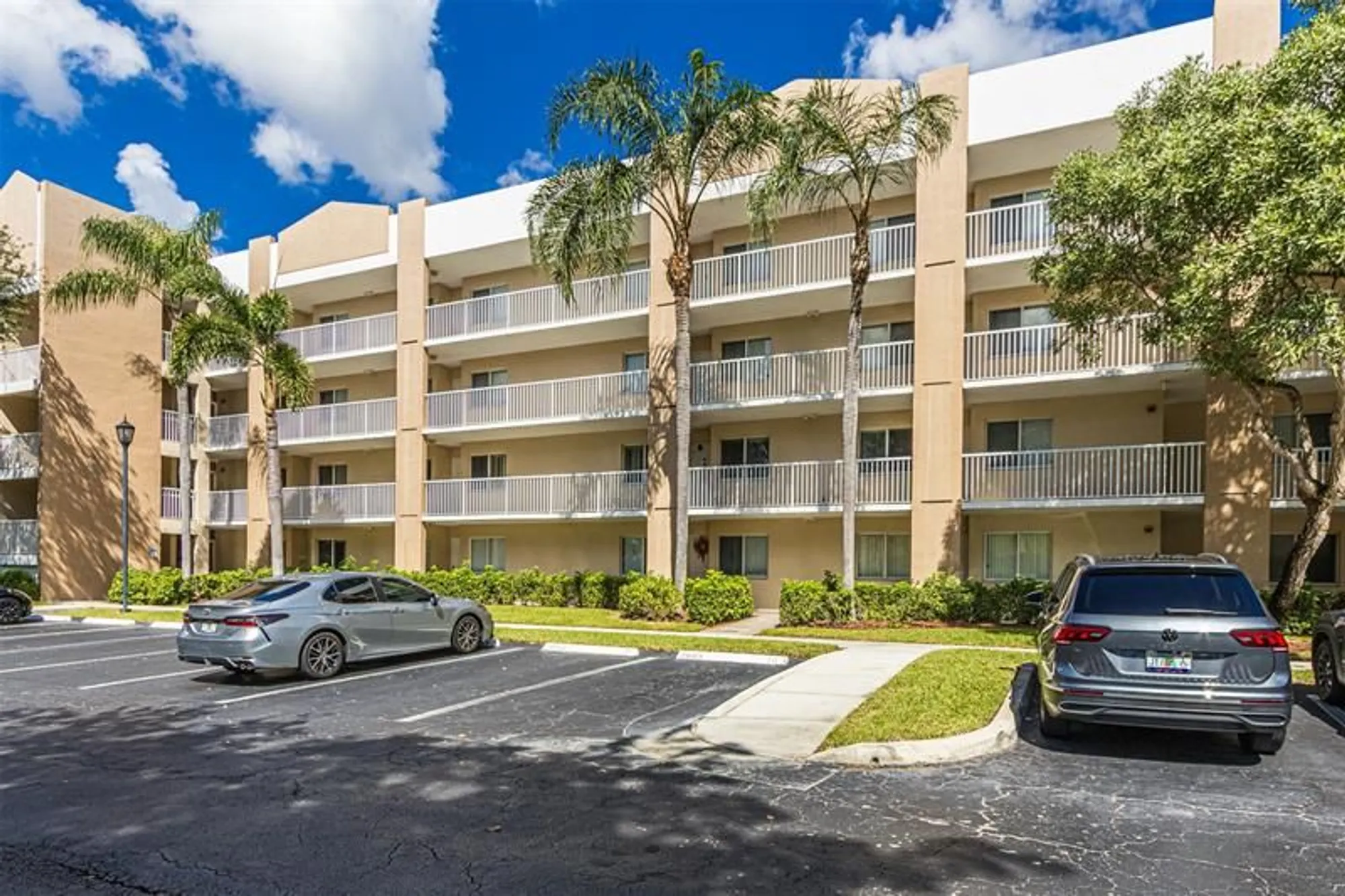Property Slideshow image 39 of 39 | 9537 weldon cir apt 404, Fort Lauderdale, FL, 33321