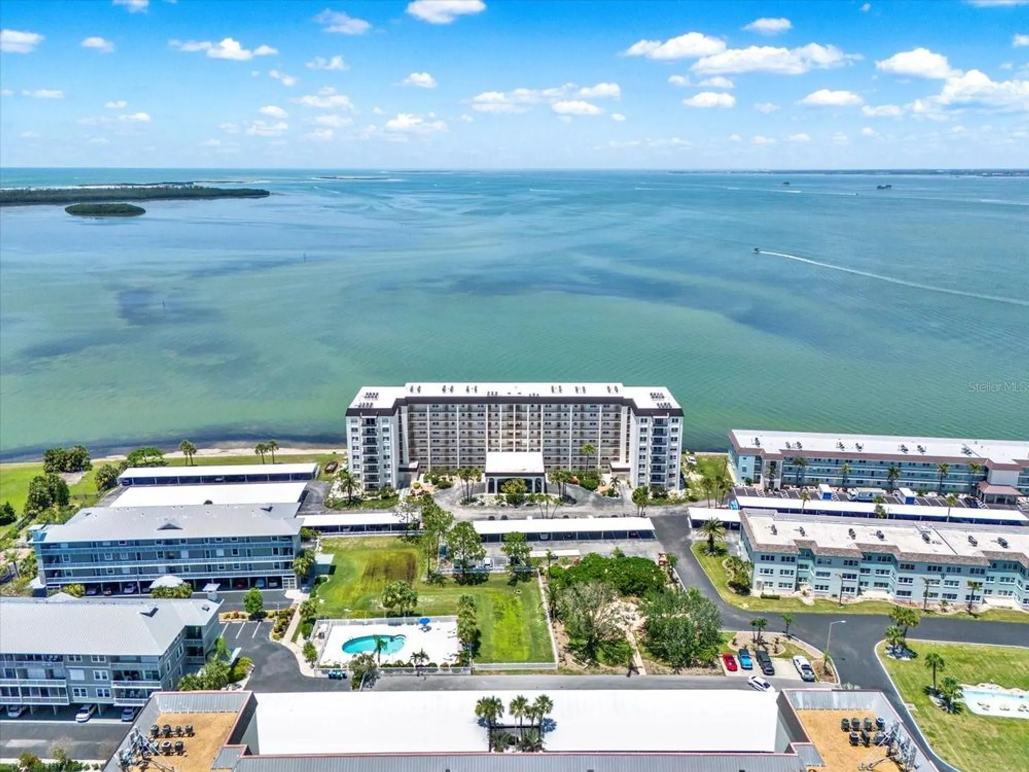 Property Slideshow image 3 of 47 | 9 haig pl 510, Dunedin, FL, 34698