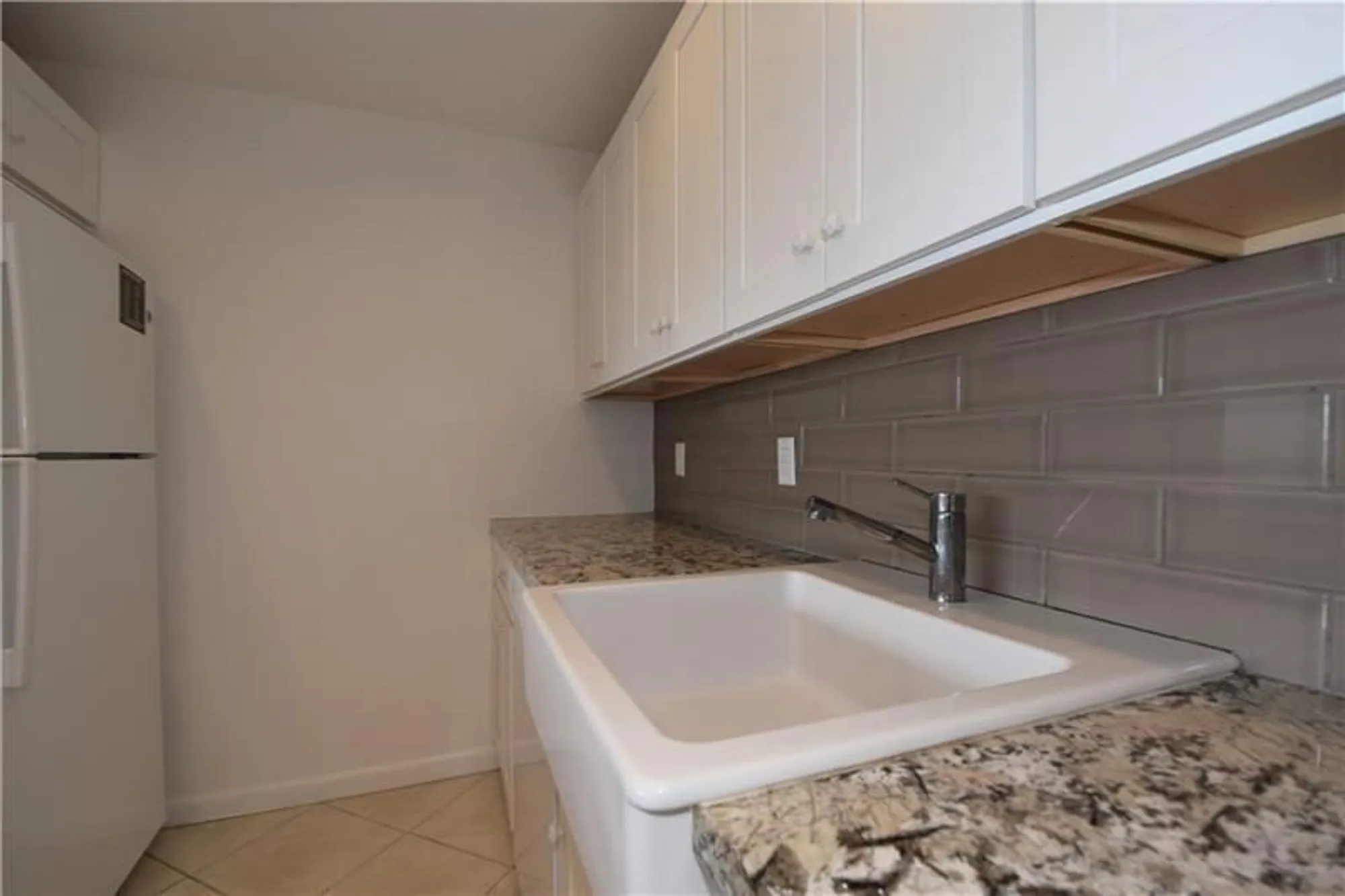 Property Slideshow image 4 of 28 | 2801 victoria way apt j4, Coconut Creek, FL, 33066