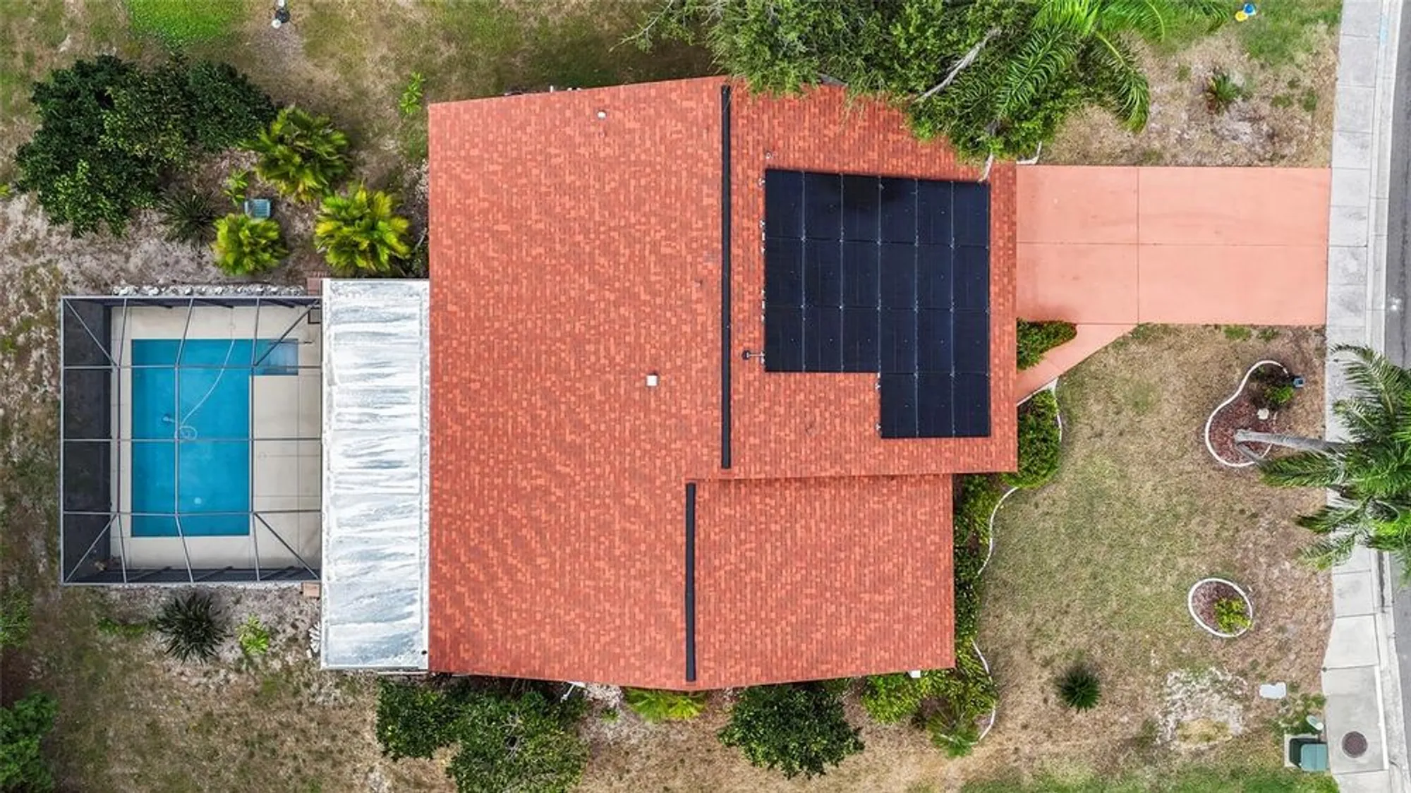 Property Slideshow image 38 of 52 | 1817 new bedford dr, Sun City Center, FL, 33573