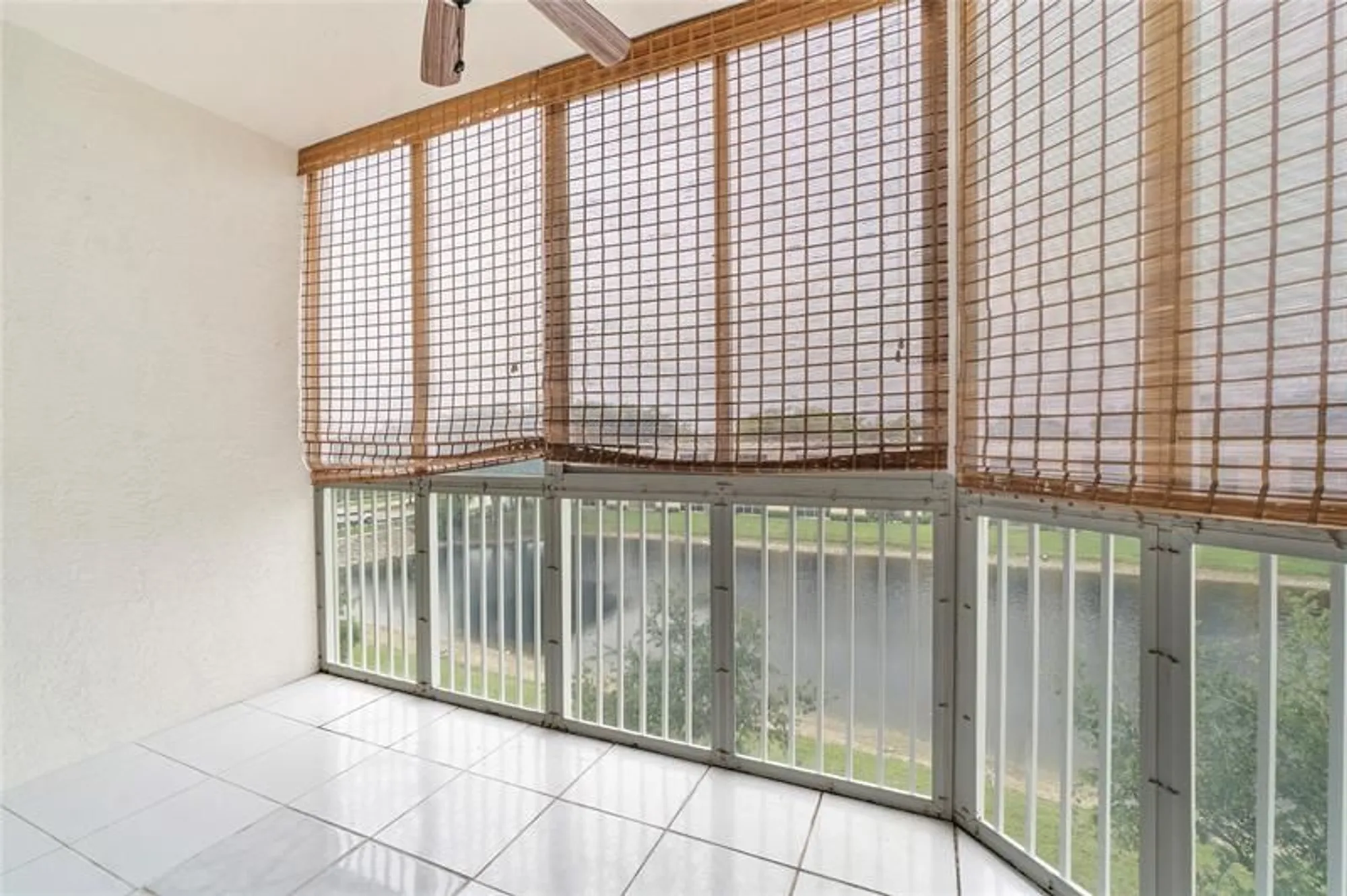 Property Slideshow image 15 of 18 | 7611 southampton ter apt 405a, Tamarac, FL, 33321